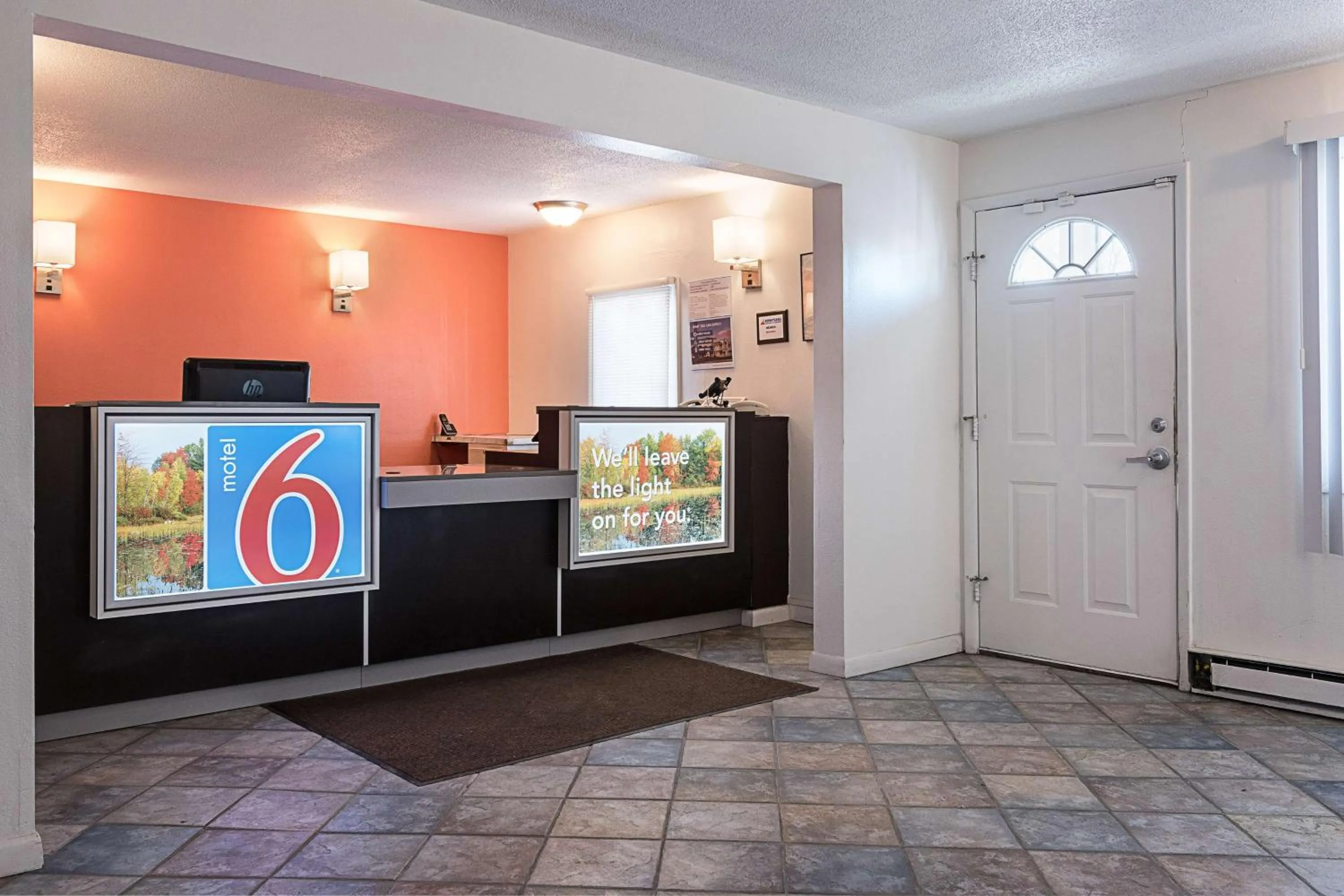 Lobby or reception in Motel 6-Frackville, PA