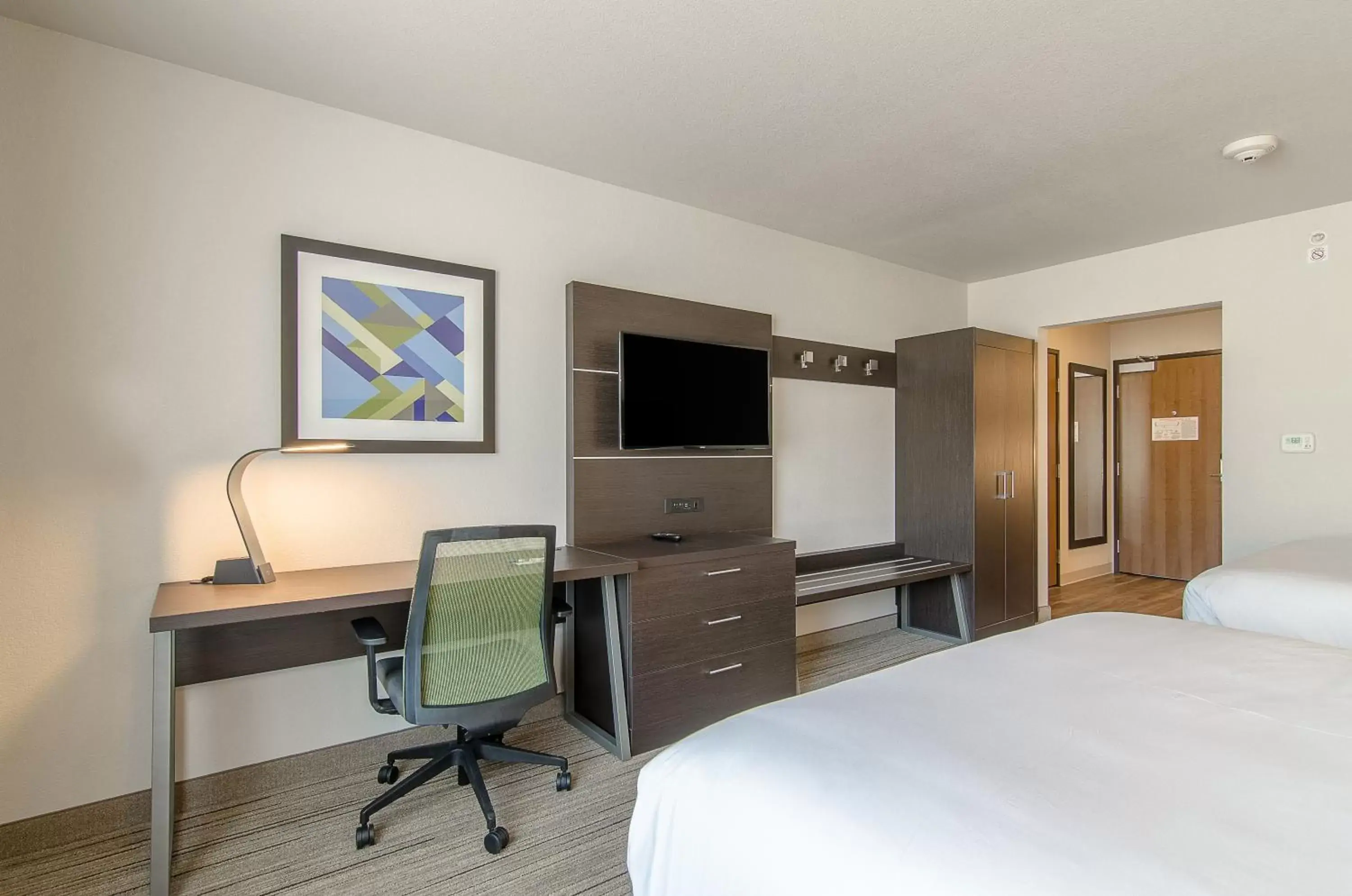 Standard Queen Room with Two Queen Beds in Holiday Inn Express & Suites - Atchison by IHG Standard Queen Room with Two Queen Beds in Holiday Inn Express & Suites - Atchison by IHG
