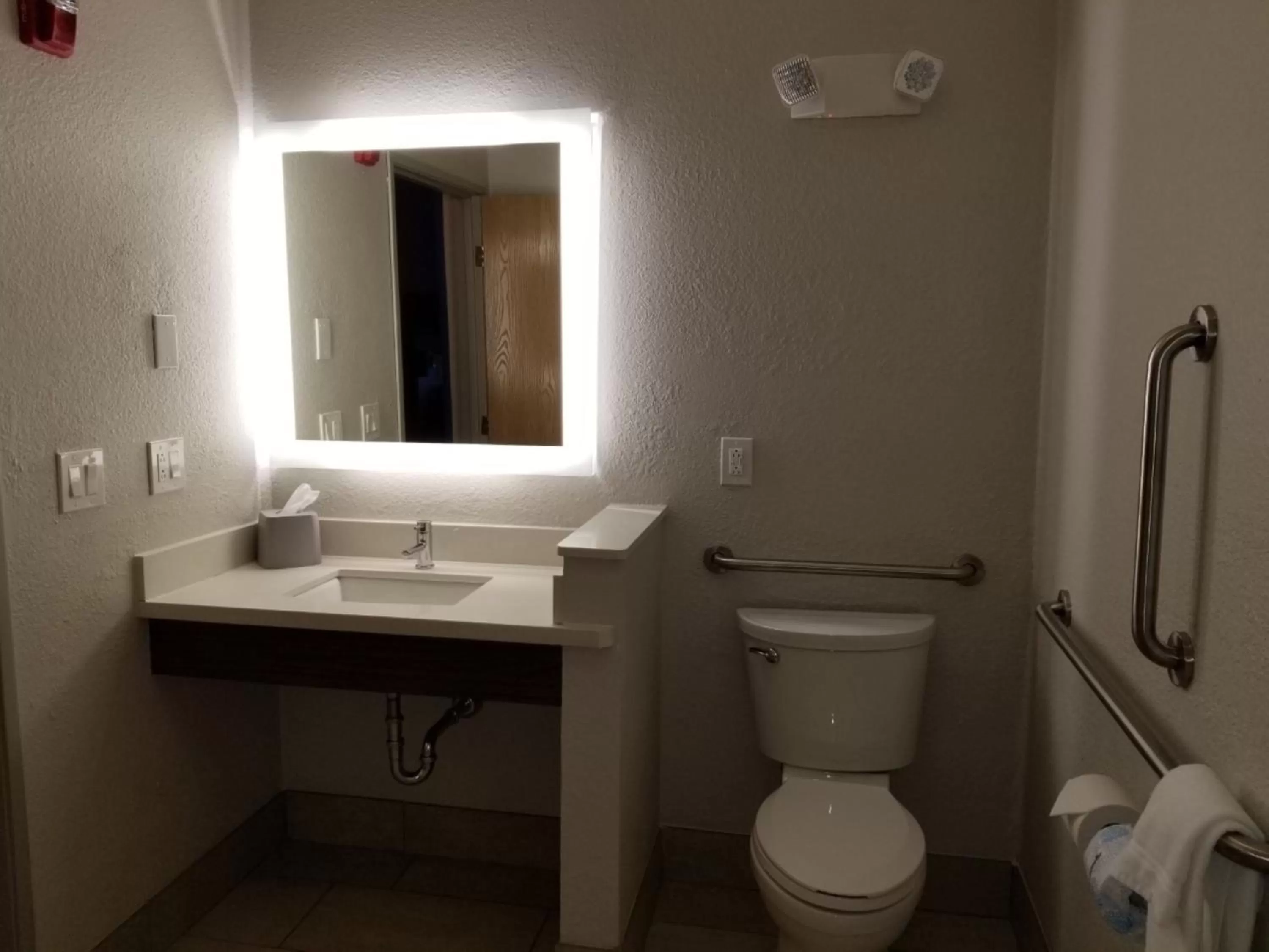 Bathroom in Holiday Inn Express Winfield - Teays Valley by IHG