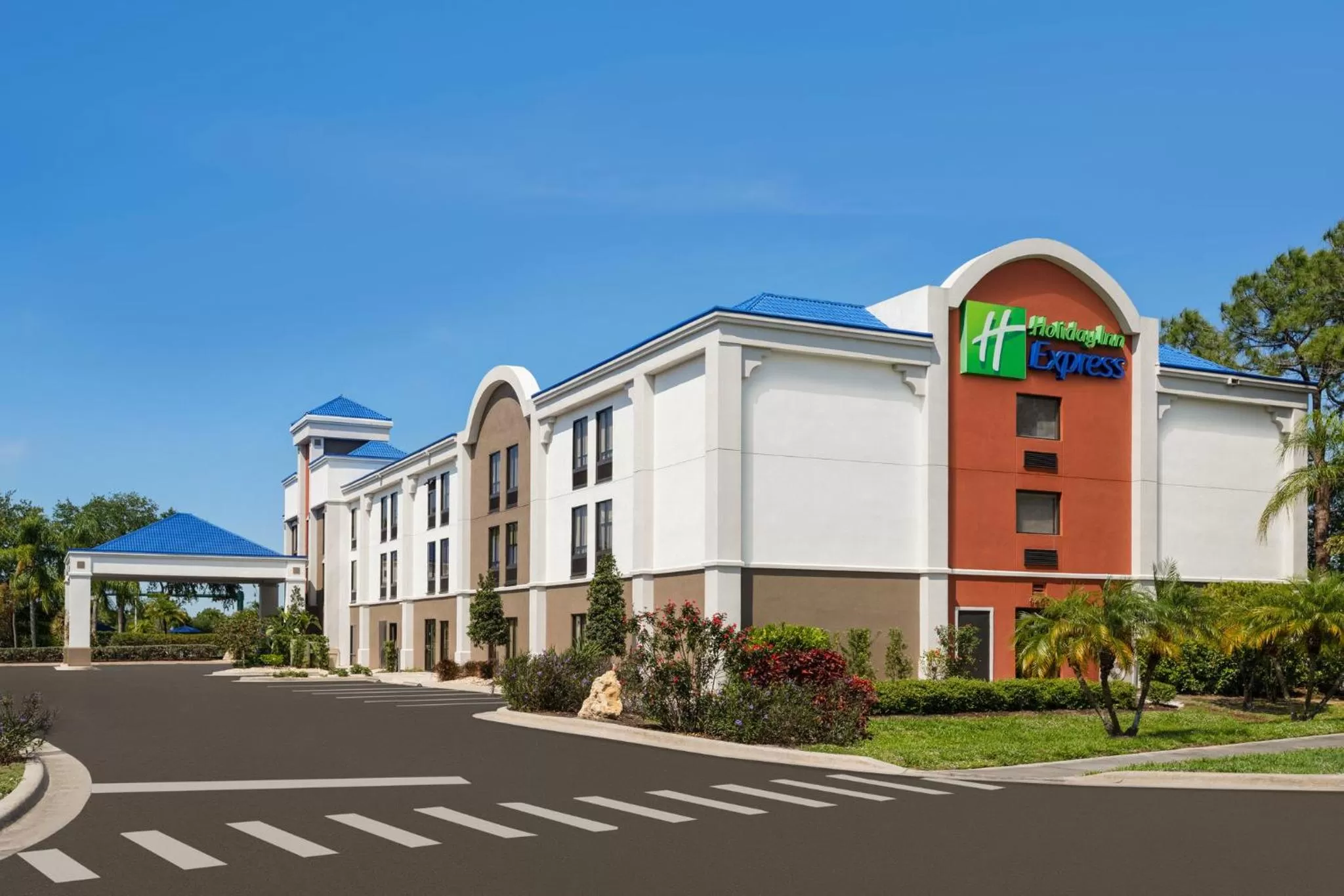 Property building in Holiday Inn Express Vero Beach-West I-95 by IHG