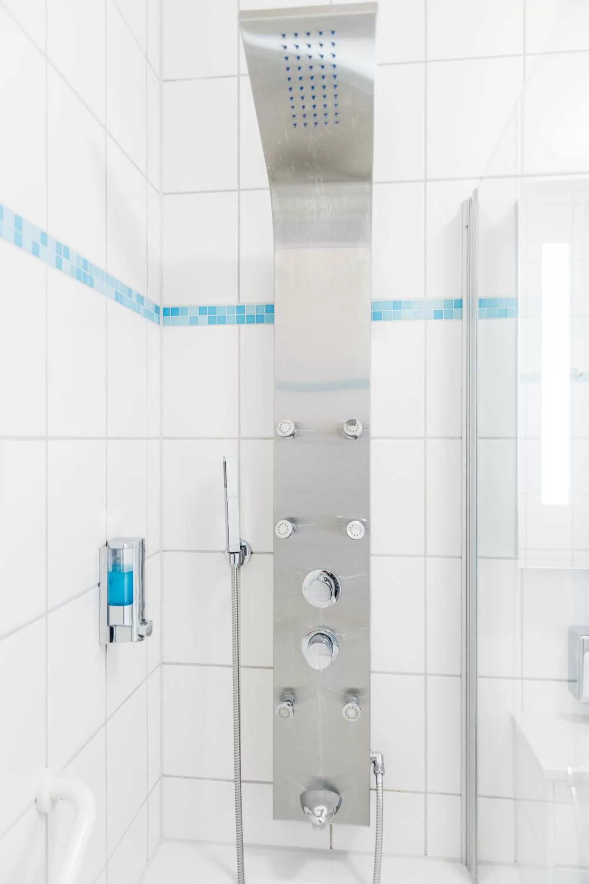 Photo of the whole room in Schäfers Hotel, Self-Check-in, Cafe und Bäcker am Hotel