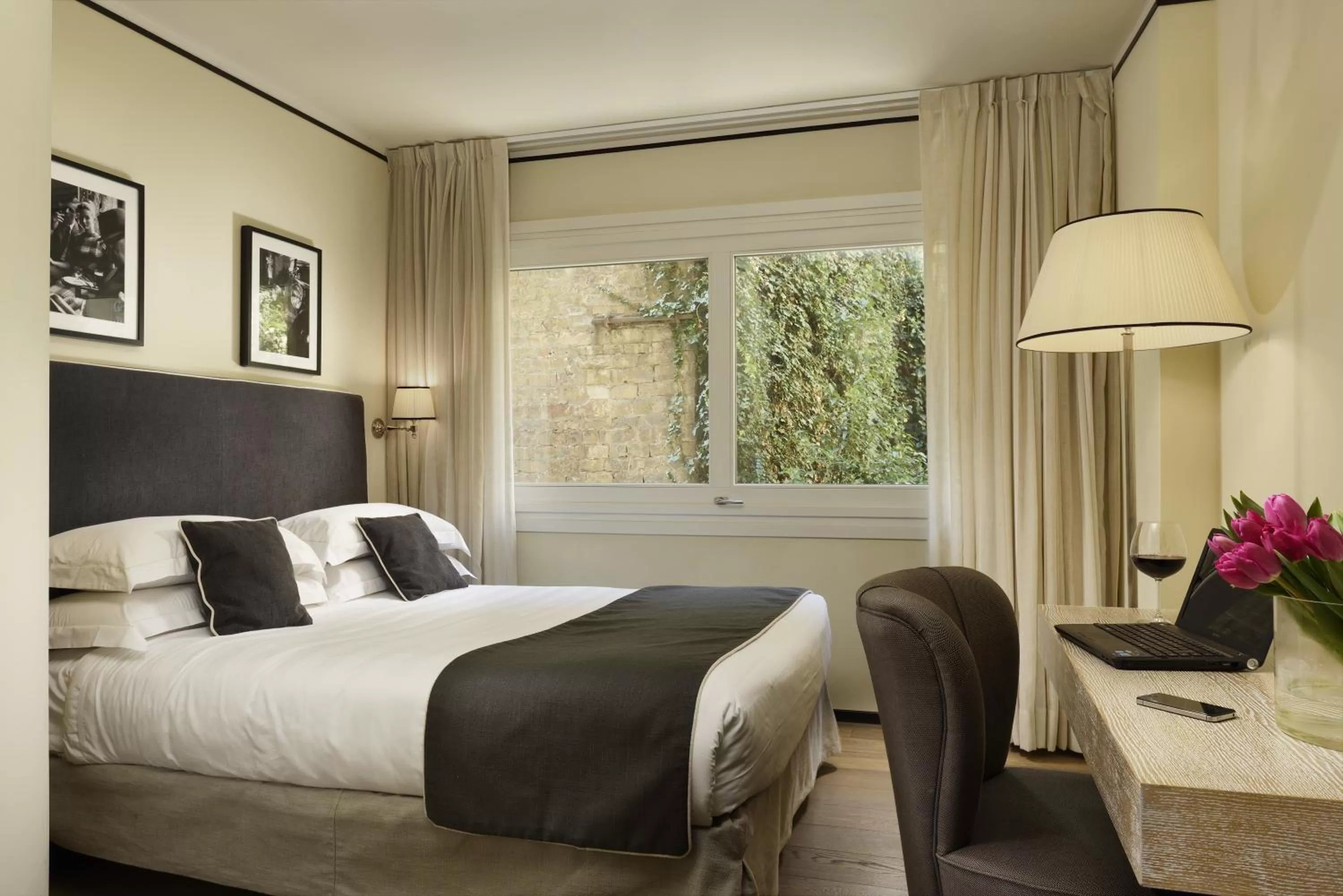 Bedroom, Bed in Ponte Vecchio Suites & Spa