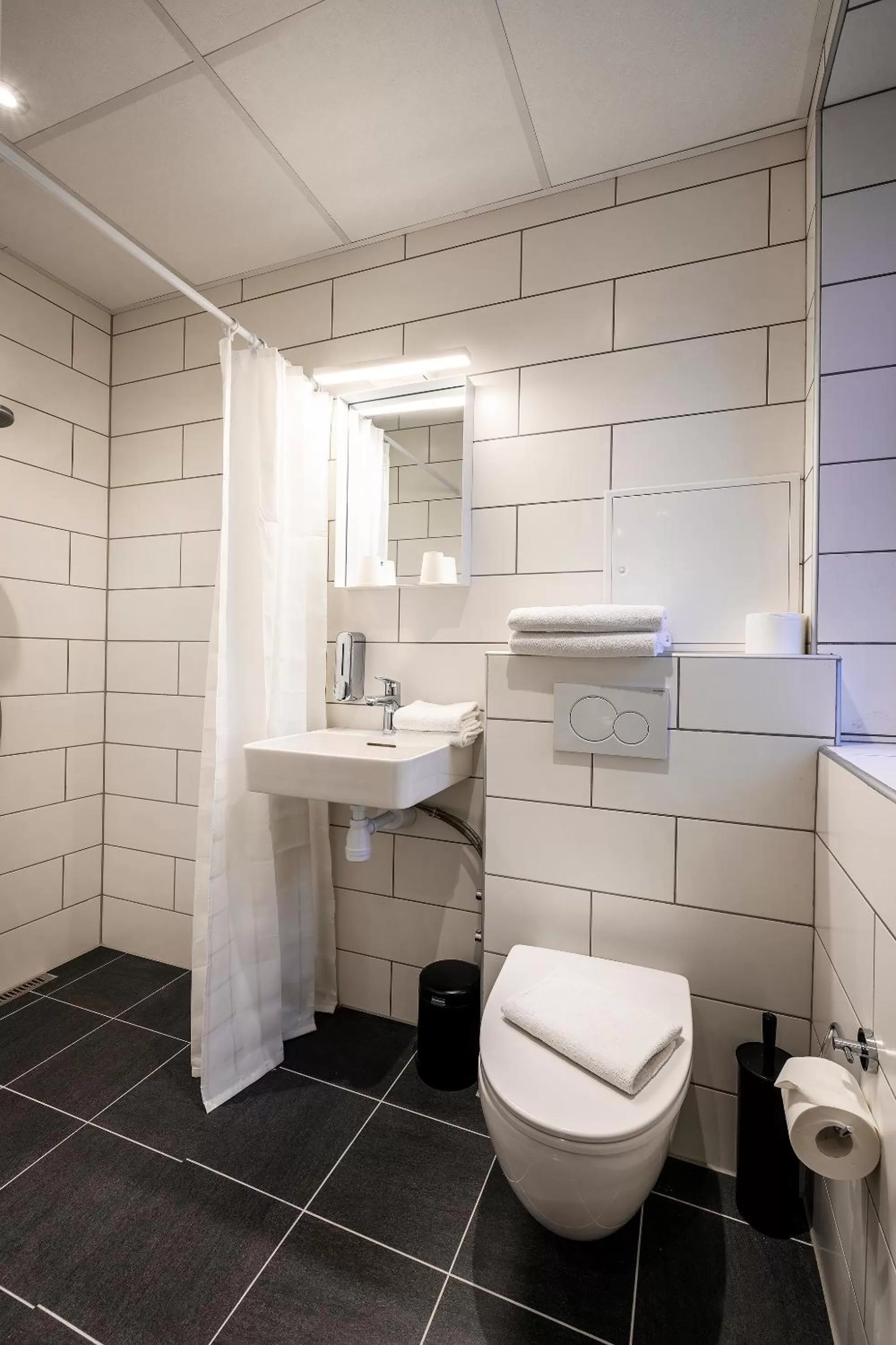 Bathroom in Go Hotel Saga