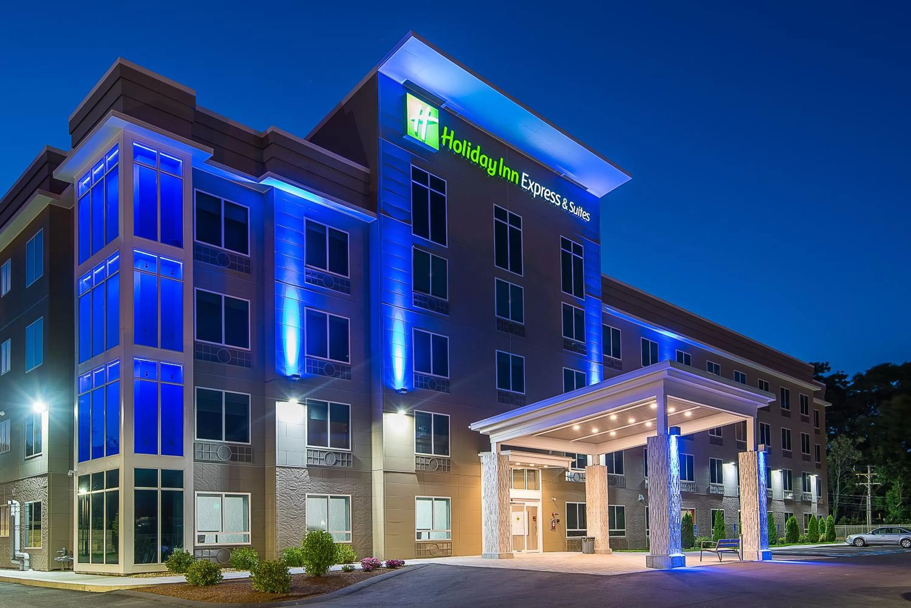 Property building in Holiday Inn Express & Suites Norwood by IHG