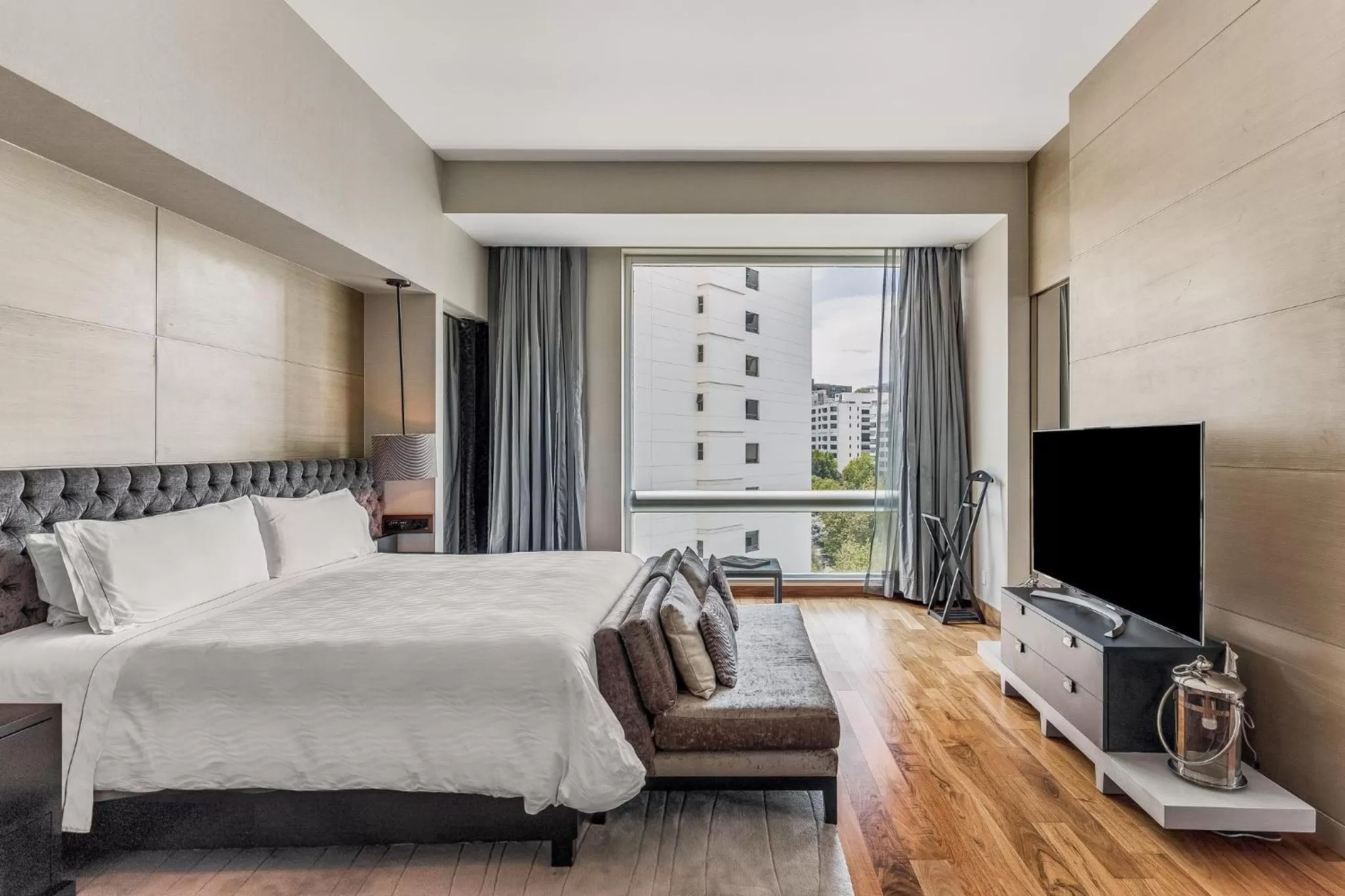 Photo of the whole room, Bed in Live Aqua Urban Resort Mexico