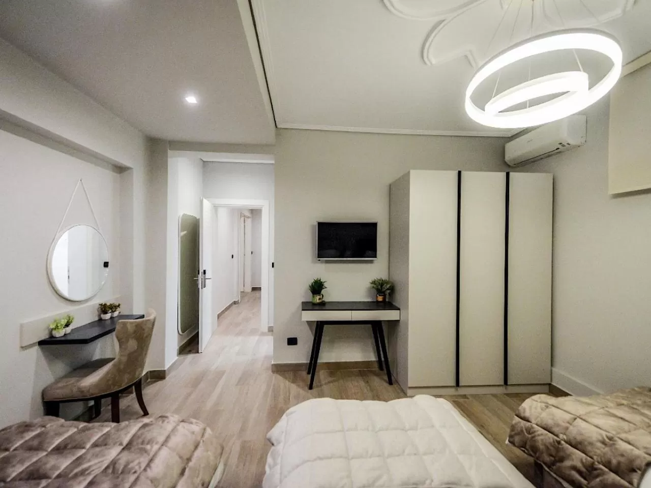 TV/Entertainment Center in Hotel Vila Tirana