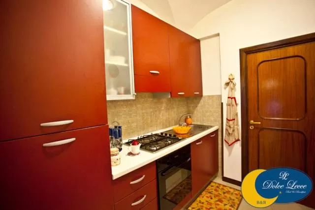 Kitchen or kitchenette in Dolce Lecce B&B