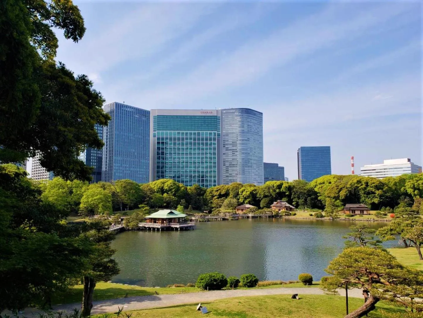 Nearby landmark in HOTEL TAVINOS Hamamatsucho