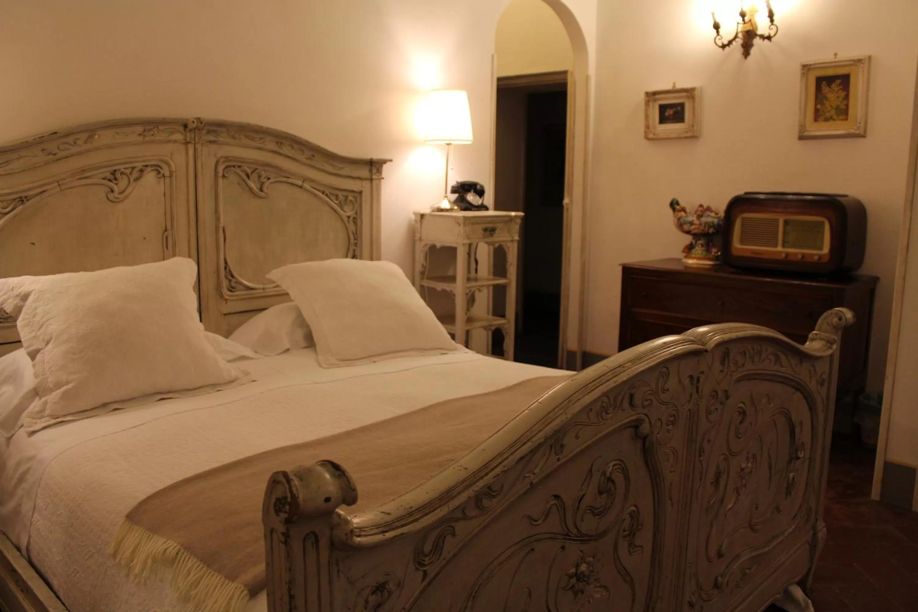 Photo of the whole room, Bed in Le Terrazze Del Chianti b&b Residenza d'Epoca e di Charme