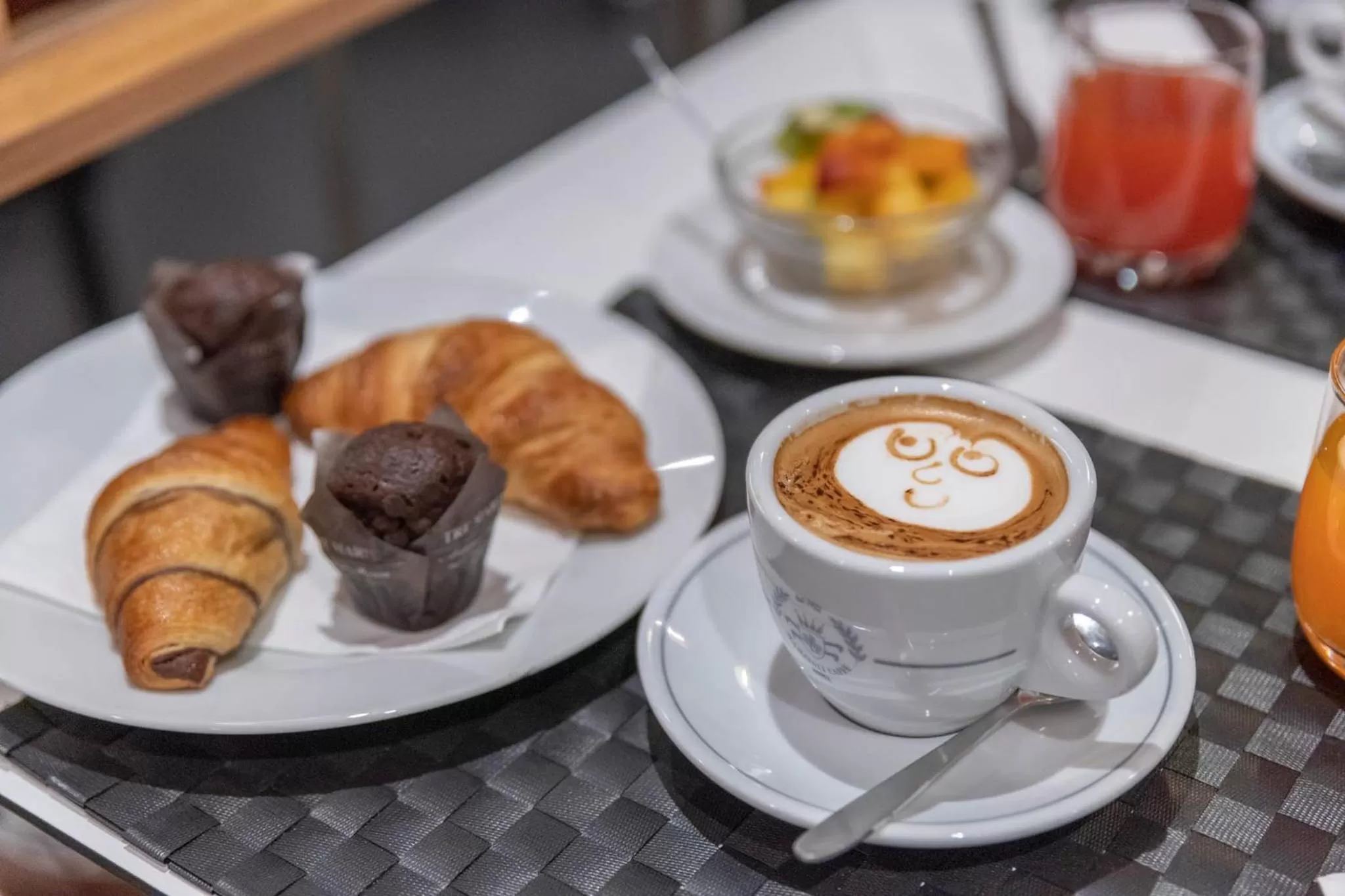 Breakfast in Trevi Palace Hotel