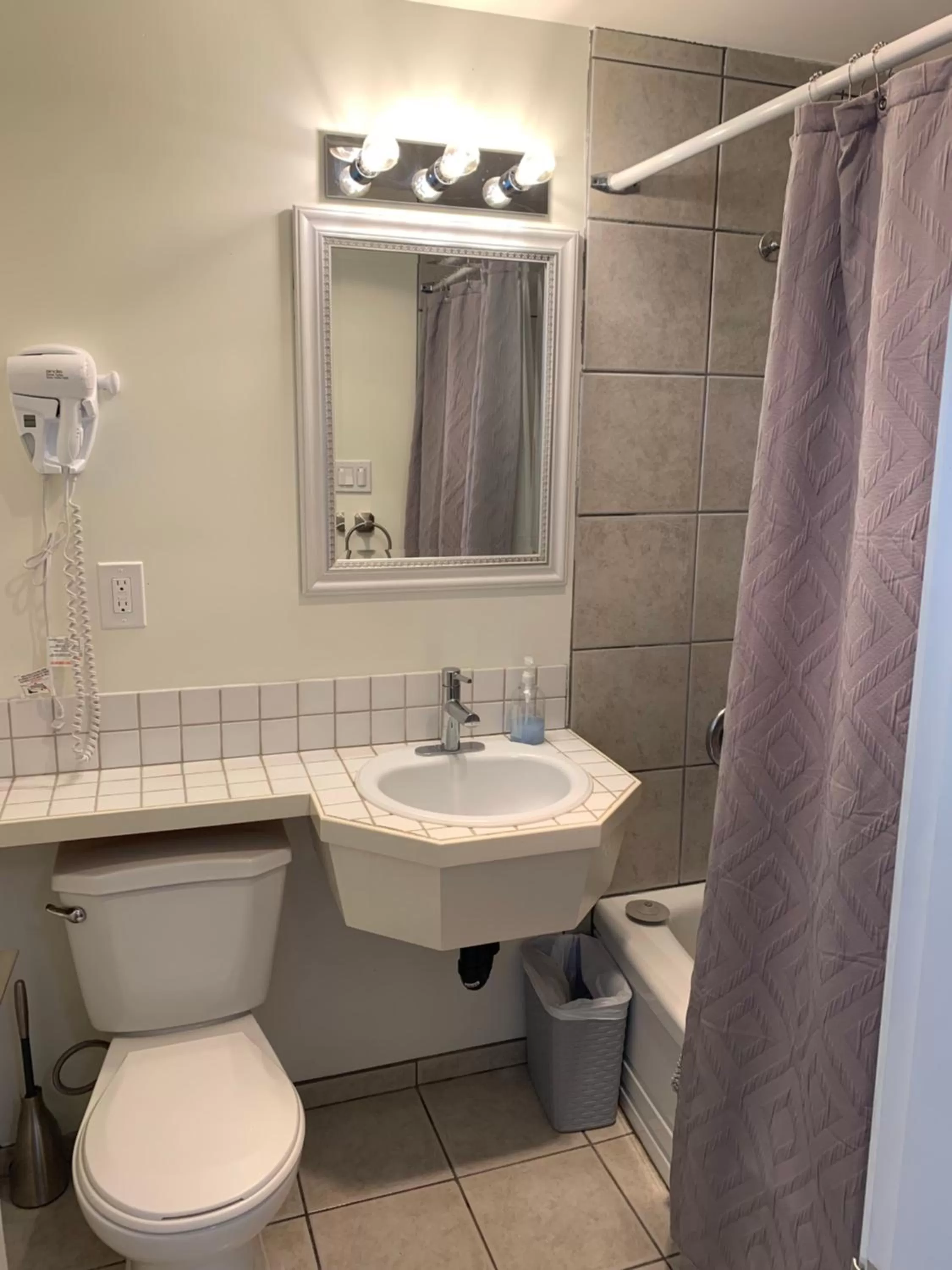 Bathroom in Destination Inn Cache Creek