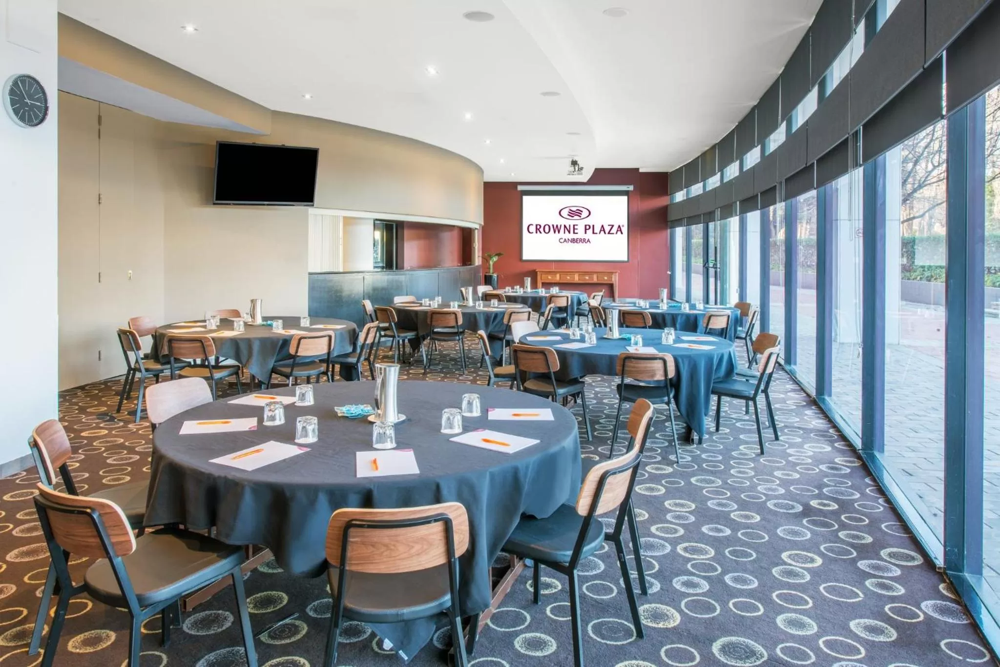 Restaurant/places to eat in Crowne Plaza Canberra by IHG
