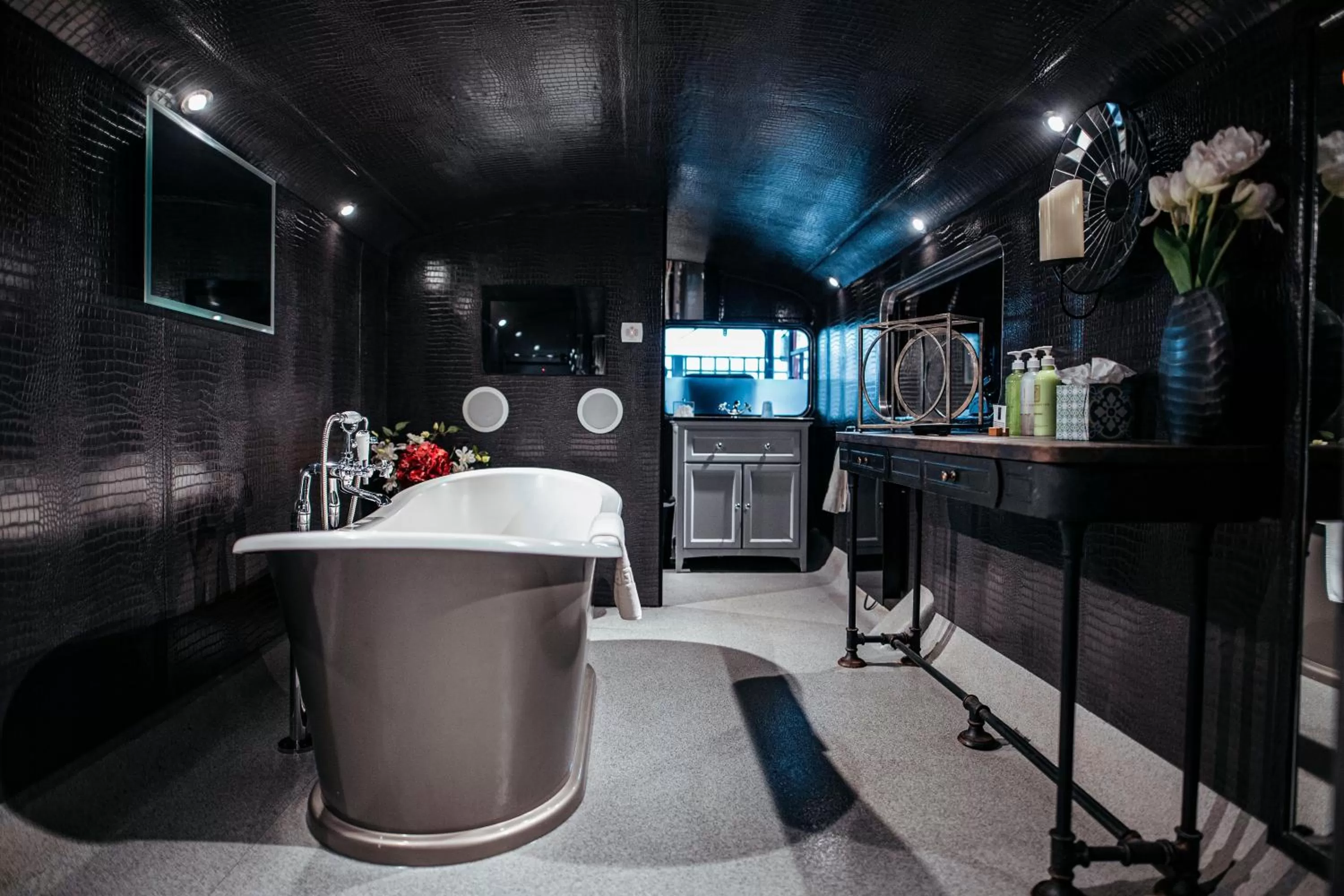 Bathroom in South Causey Inn