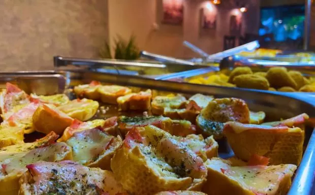 Restaurant/places to eat in Pousada Jovimar