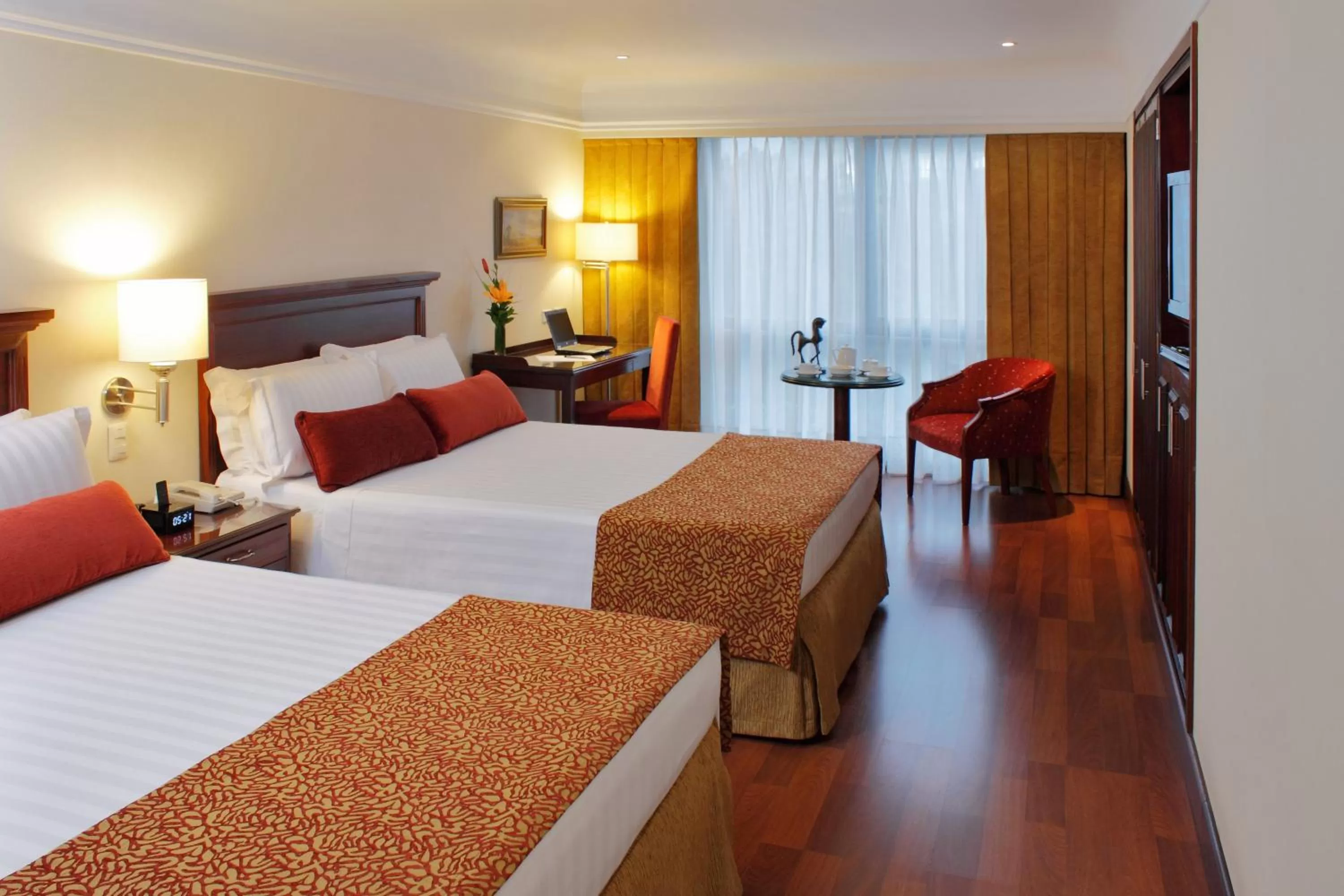 Bed in Hotel Estelar La Fontana