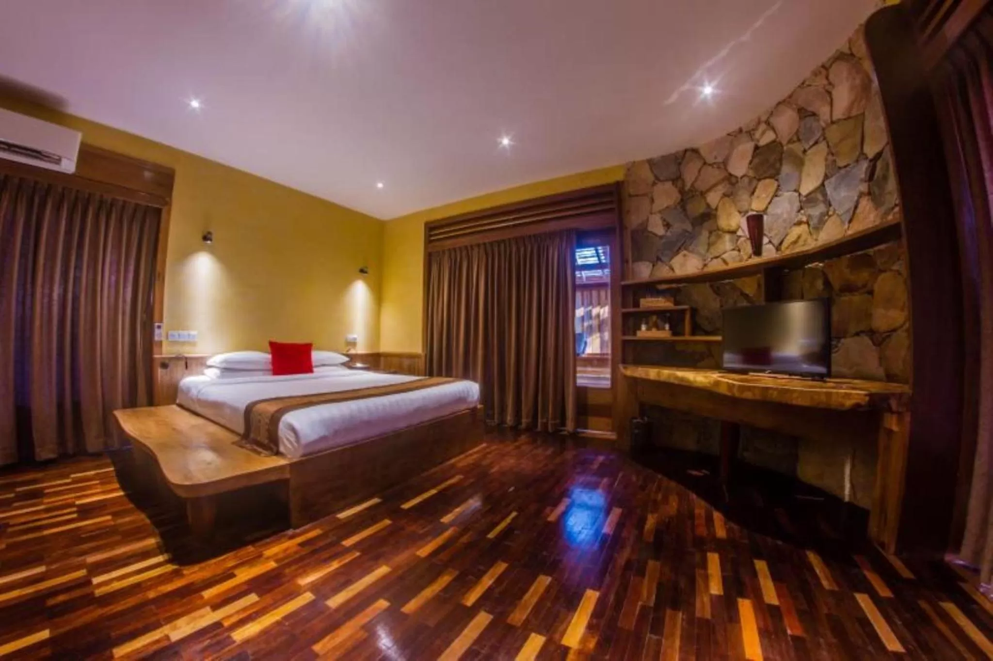 Photo of the whole room, Bed in Veranda Natural Resort
