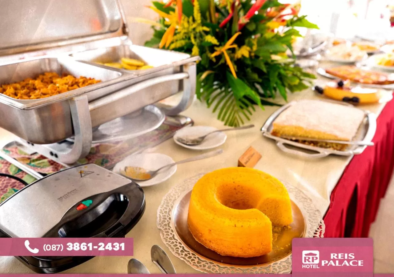 Restaurant/places to eat in Reis Palace Hotel