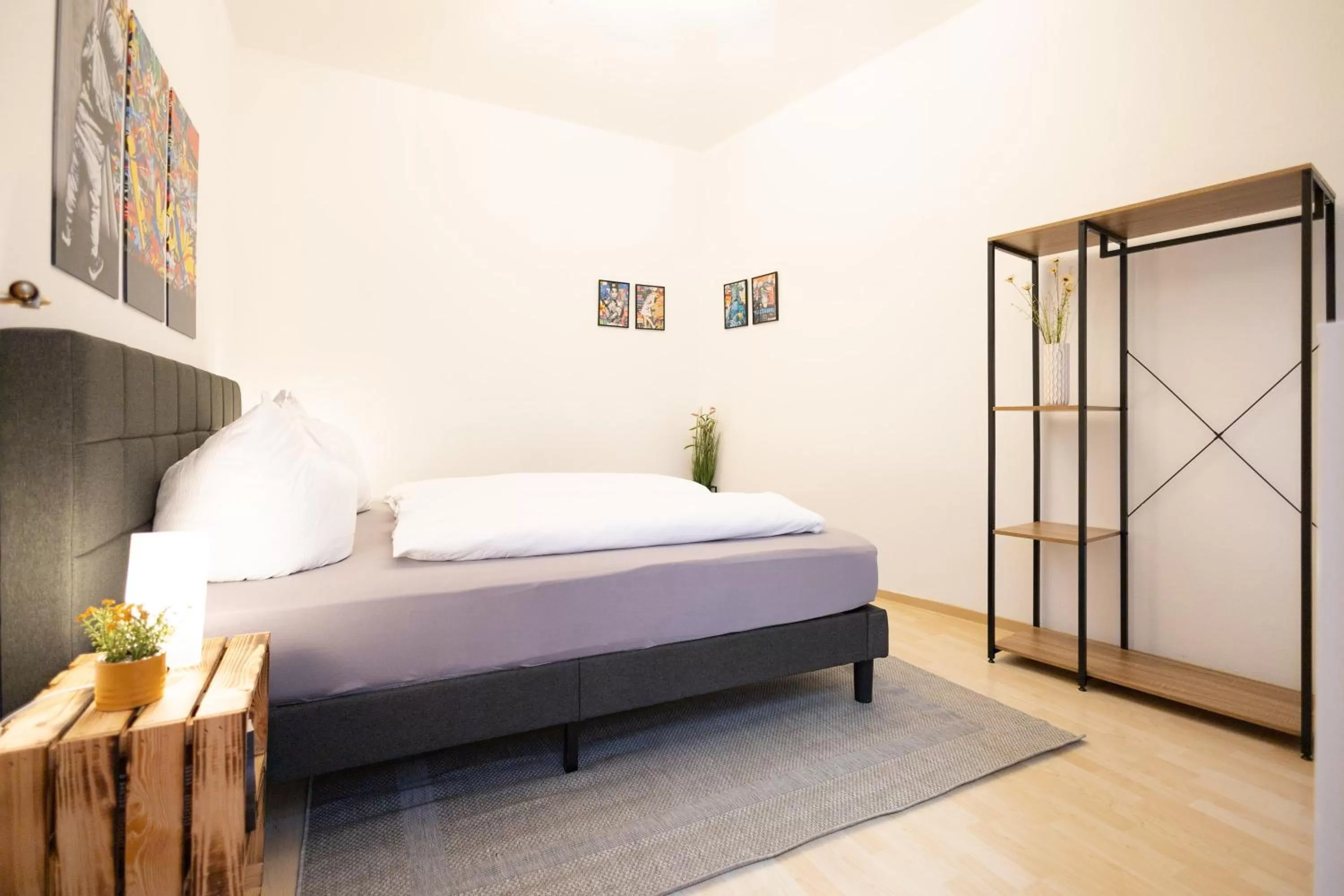 Bed in Ko-Living Space an der Oper - Street Art Design Apartments