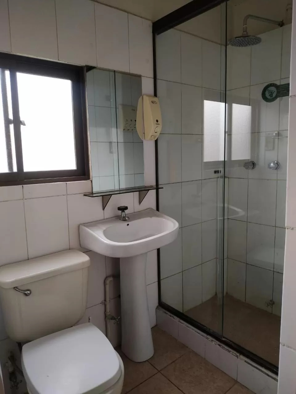 Bathroom in Hostal Terrabella SRL