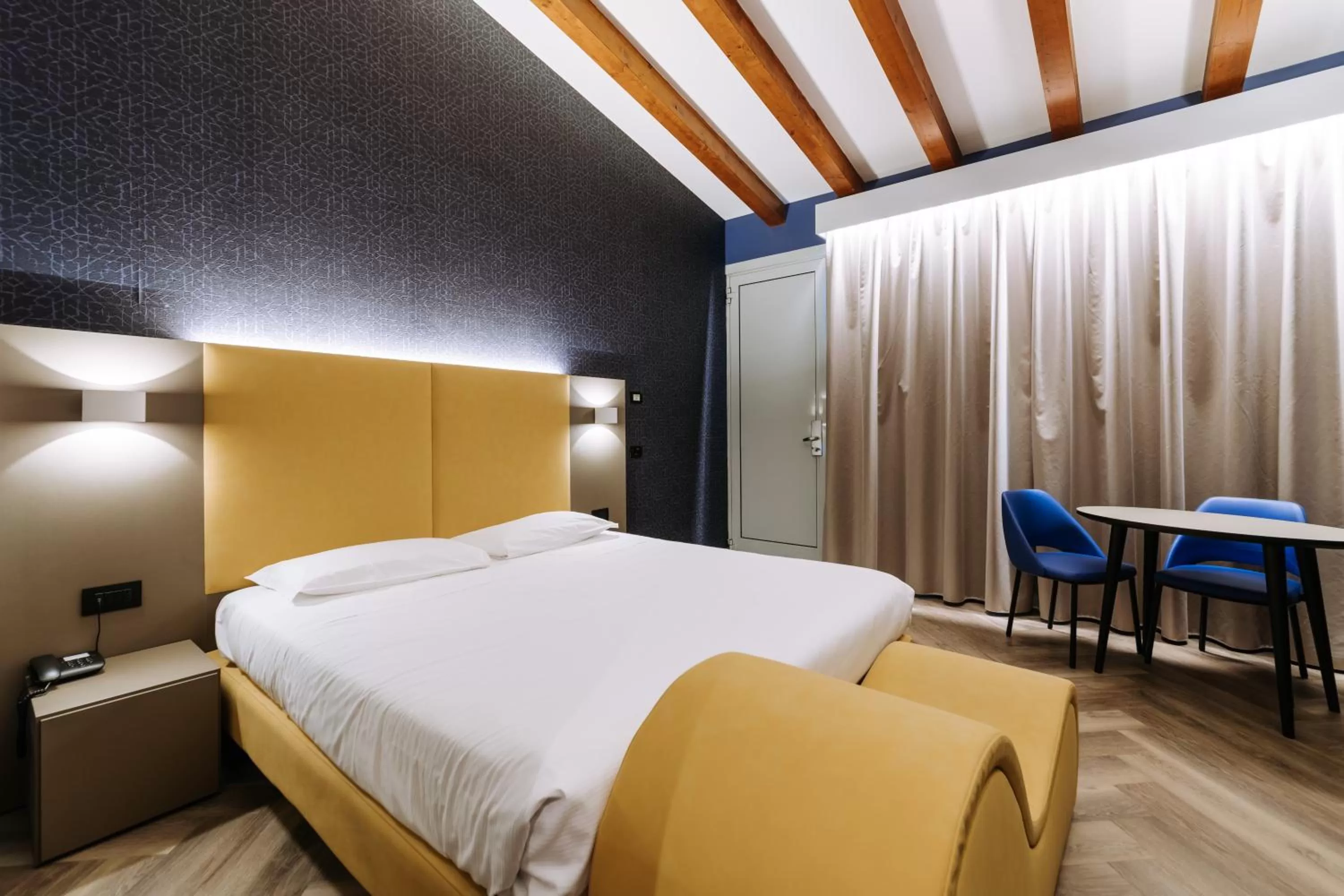 Bed in Hotel Motel Prestige