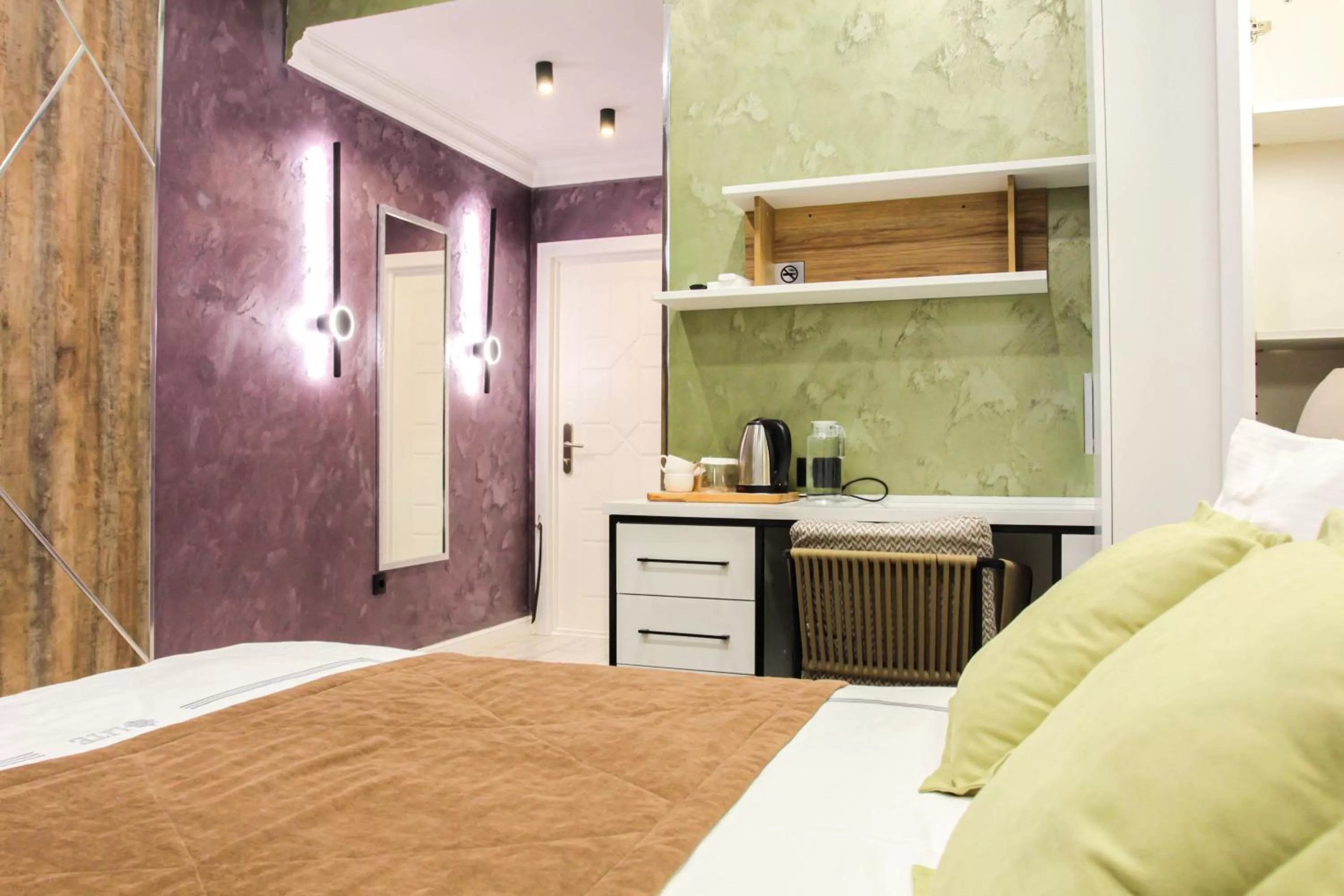 Bed, Kitchen/Kitchenette in E-lite& Meatador