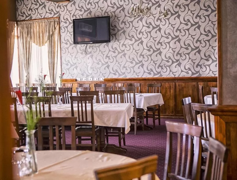 Restaurant/Places to Eat in Hanul Ursilor