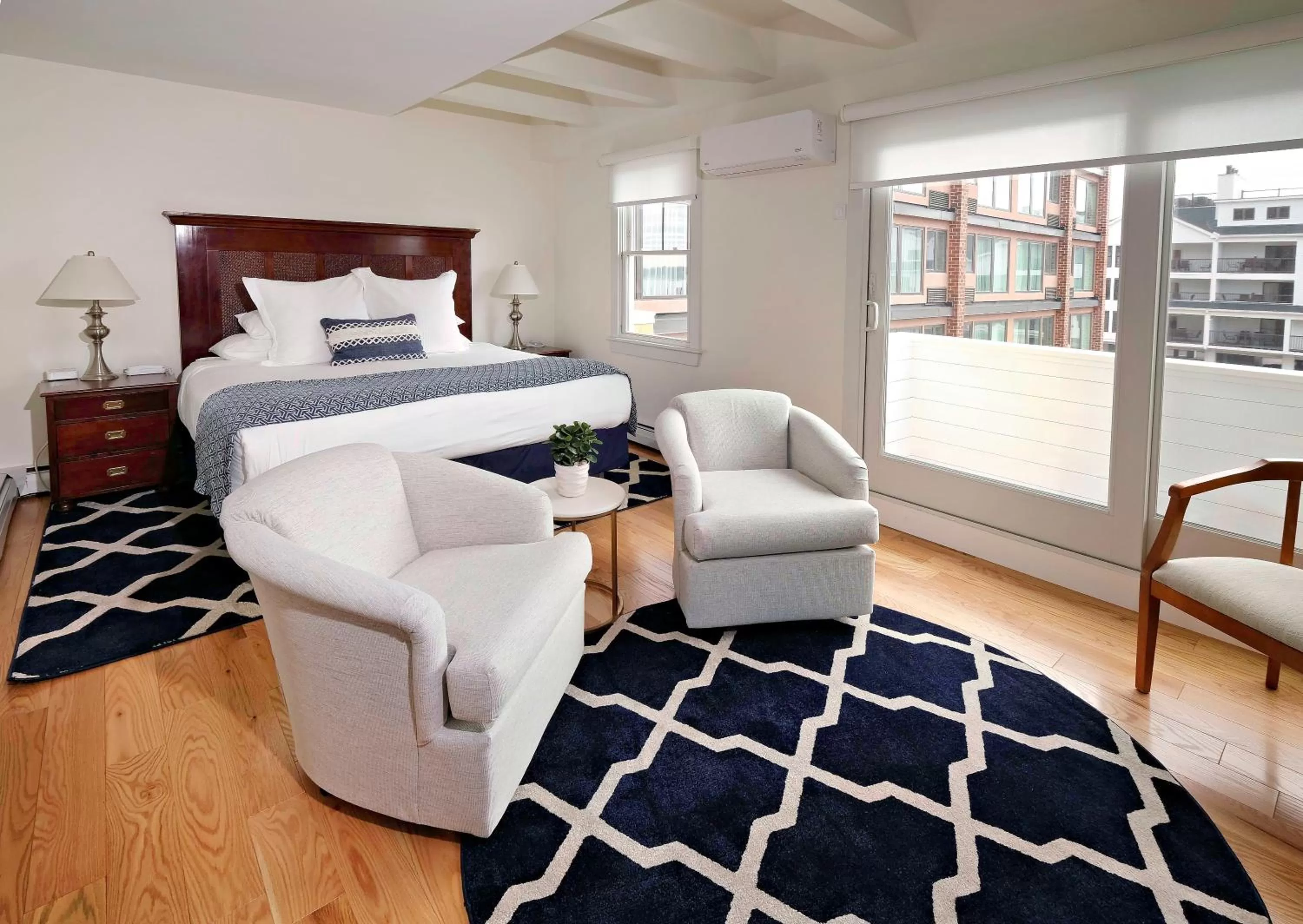 Bedroom, Bed in Harborside Inn