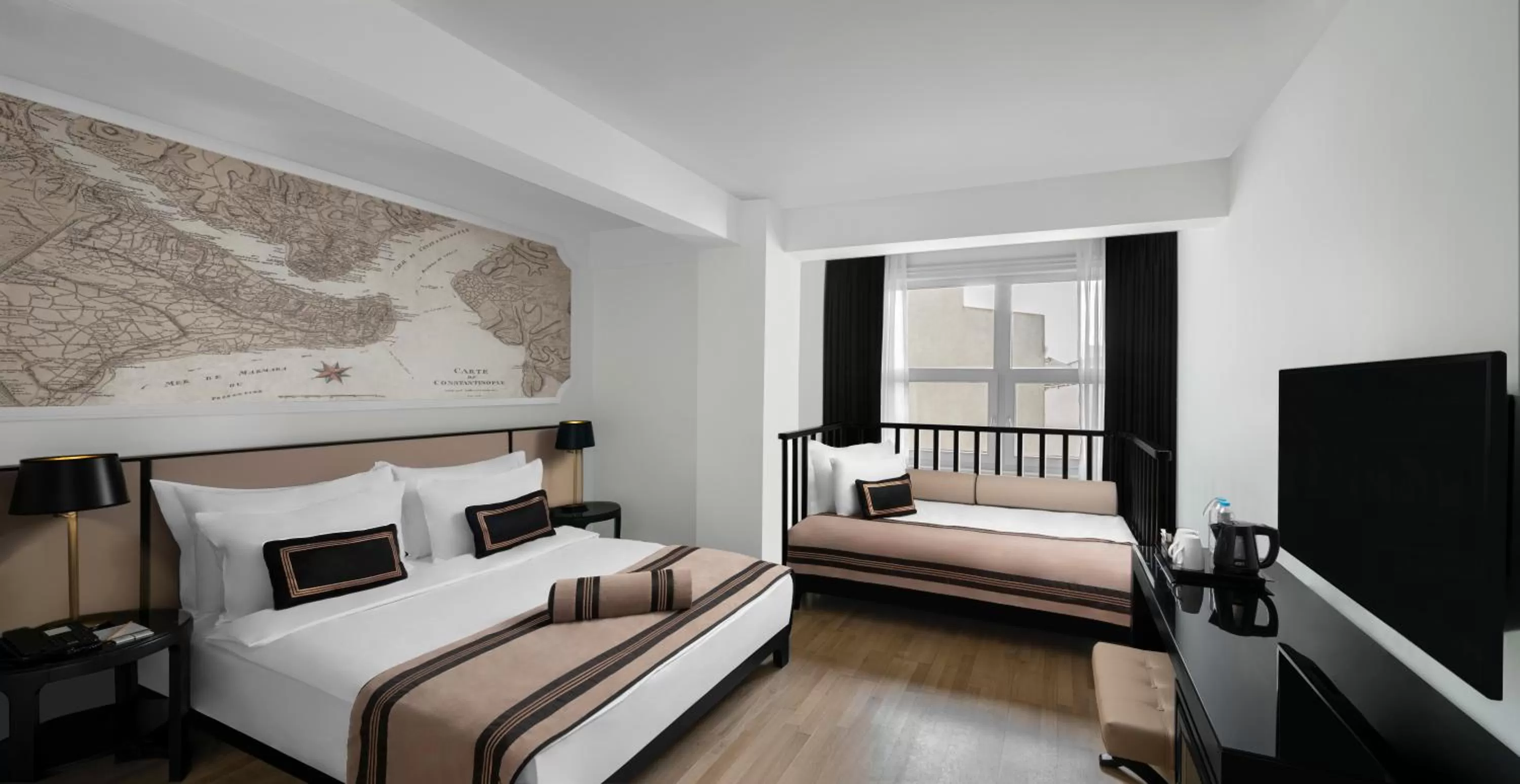 Communal lounge/ TV room, Bed in AKKA Lush Hotel Taksim