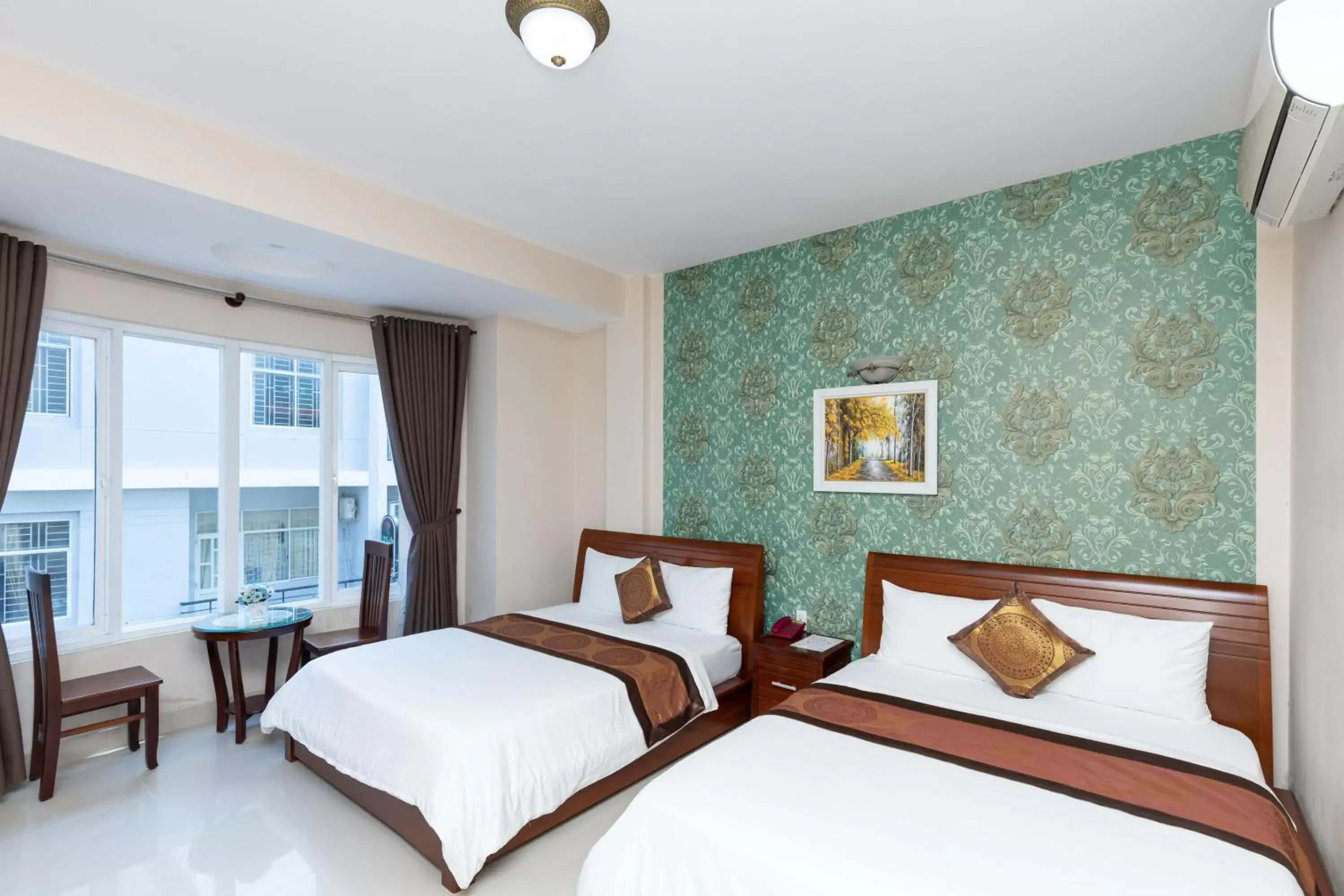 Family Room with Bath in Queen Garden Hotel & Apartment Family Room with Bath in Queen Garden Hotel & Apartment