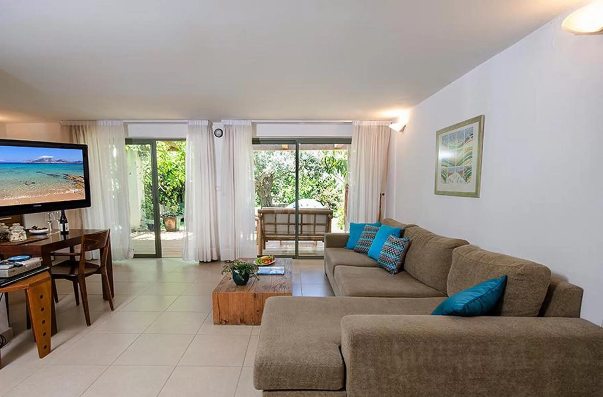 Living room, Seating Area in Above the Sea