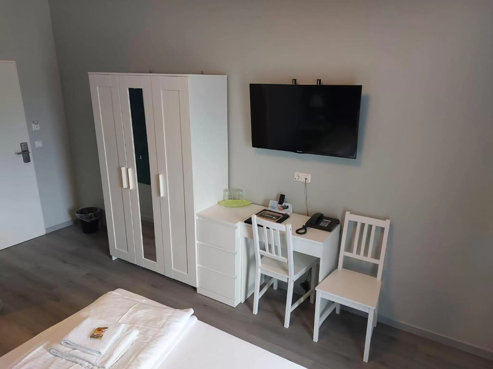 Photo of the whole room in CASILINO Hotel A 20 Wismar