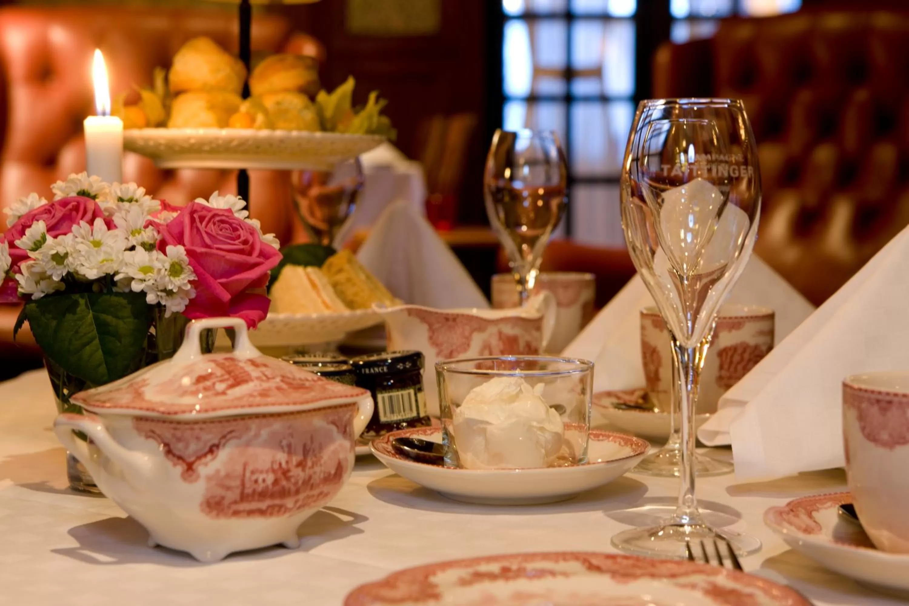 Food and drinks in Mora Hotell & Spa