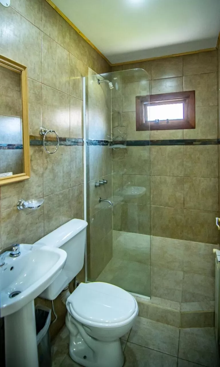 Bathroom in Las Avutardas Hosteria