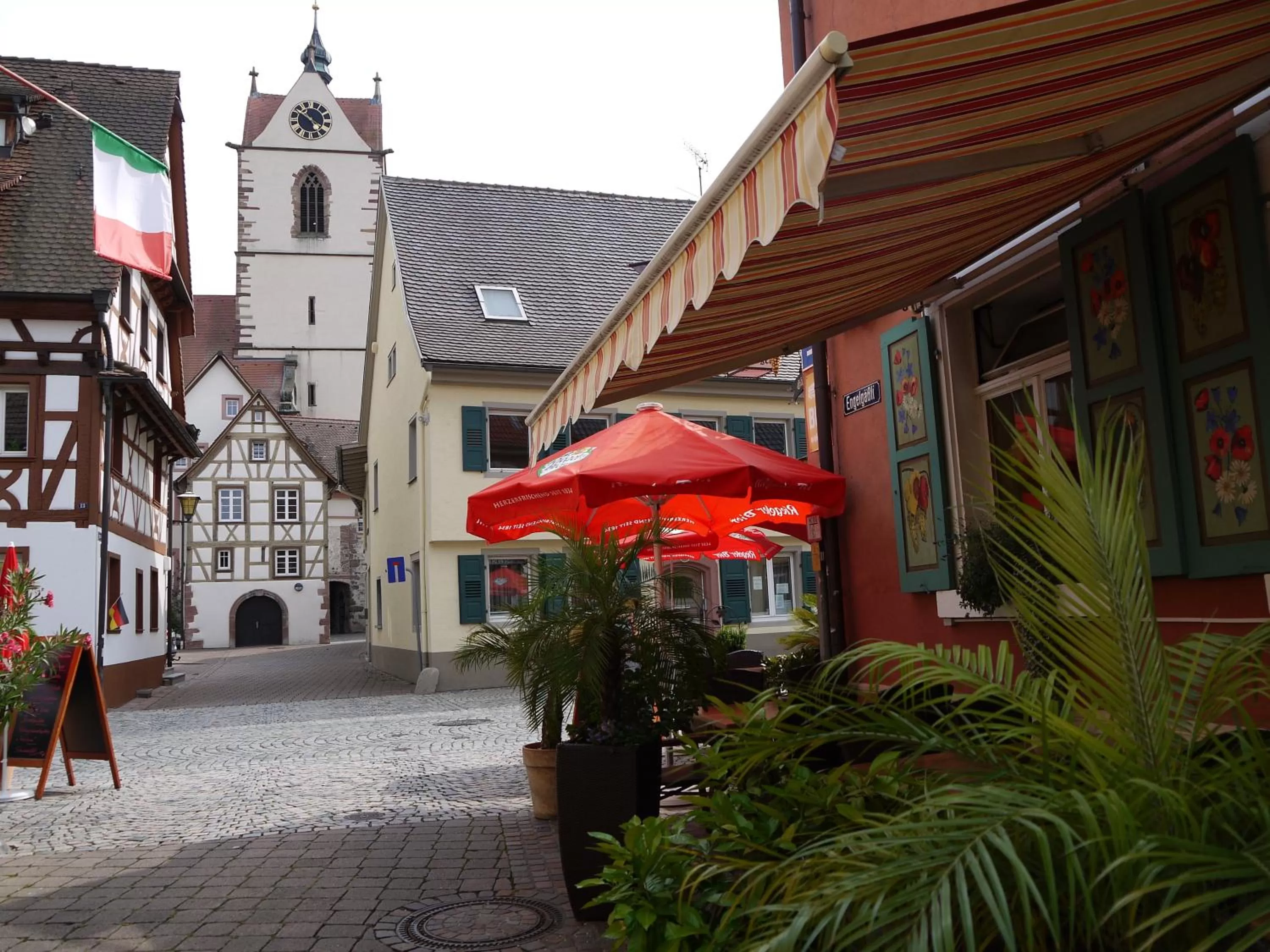 Restaurant/places to eat, Property Building in Hotel Engel