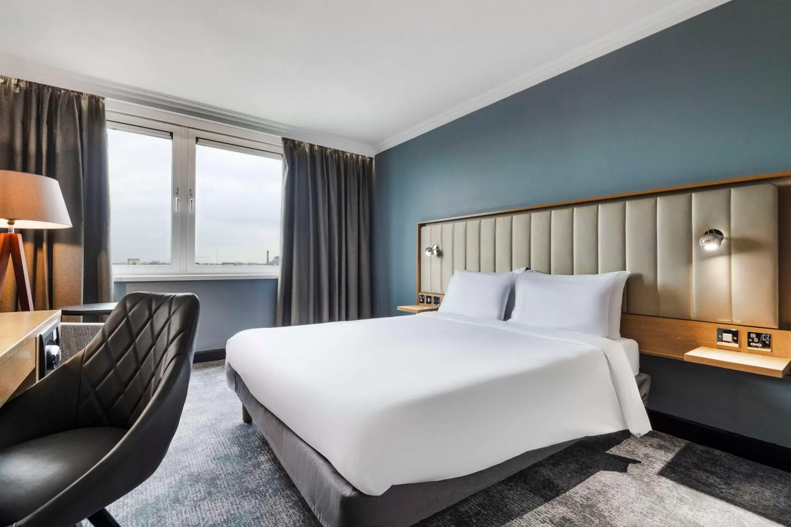 Standard Room with River View in Radisson Hotel York Standard Room with River View in Radisson Hotel York