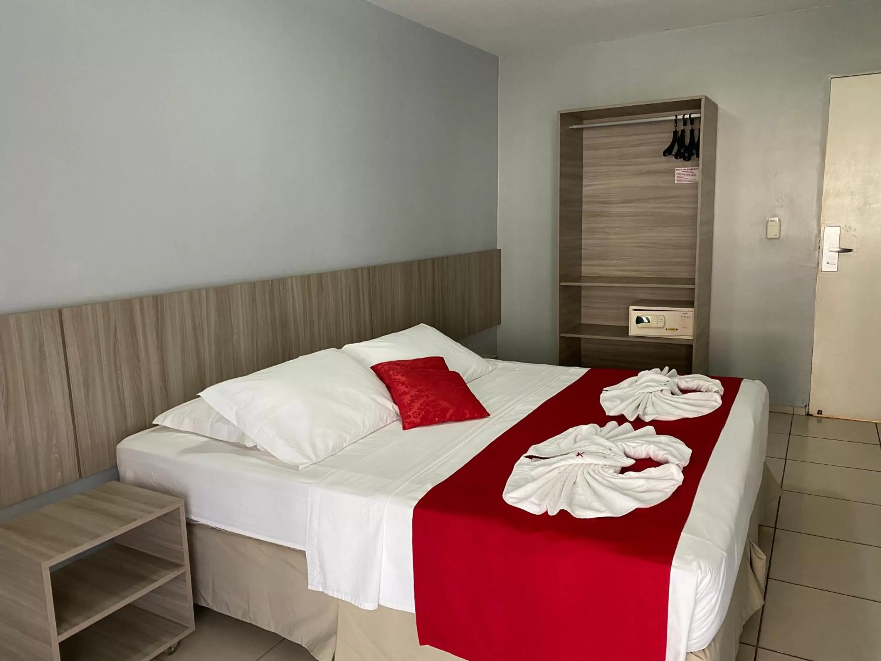 Bedroom, Bed in Hotel Fortaleza Inn