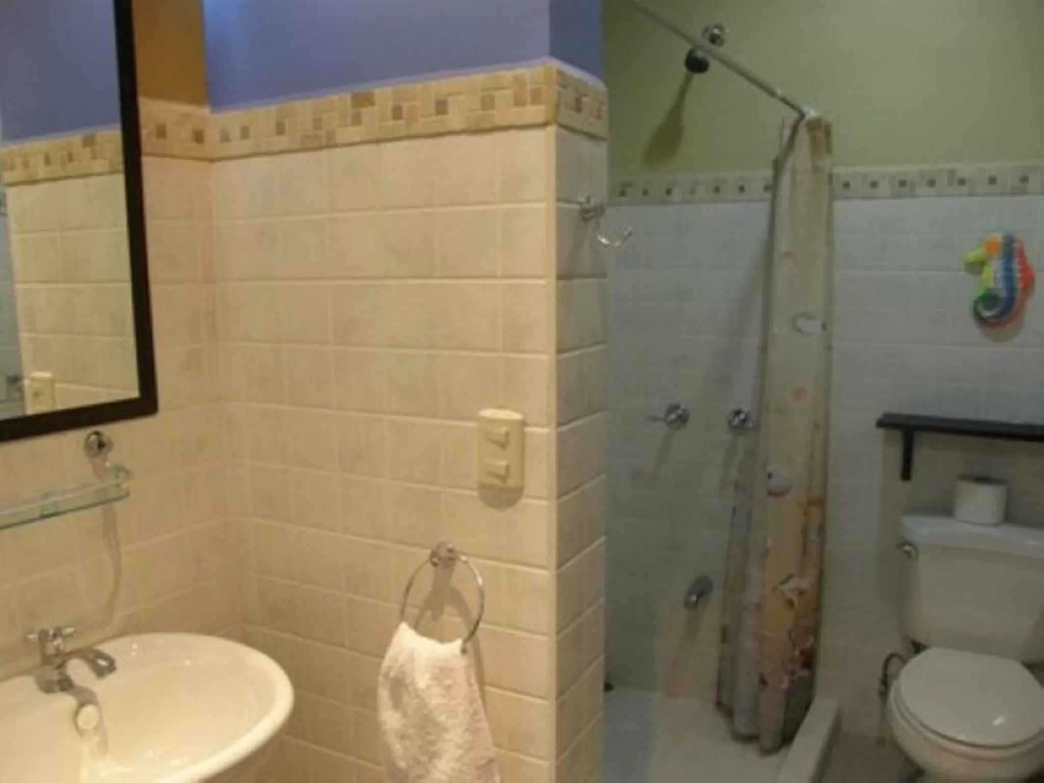 Bathroom in Casa de Lis Hotel & Tourist Info Centre