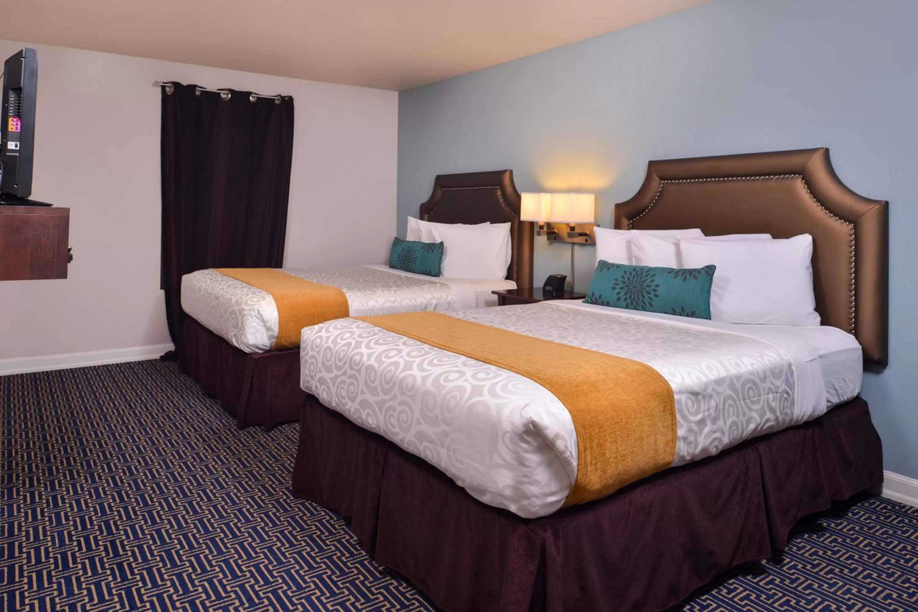 Bed in Inn at Nye Beach