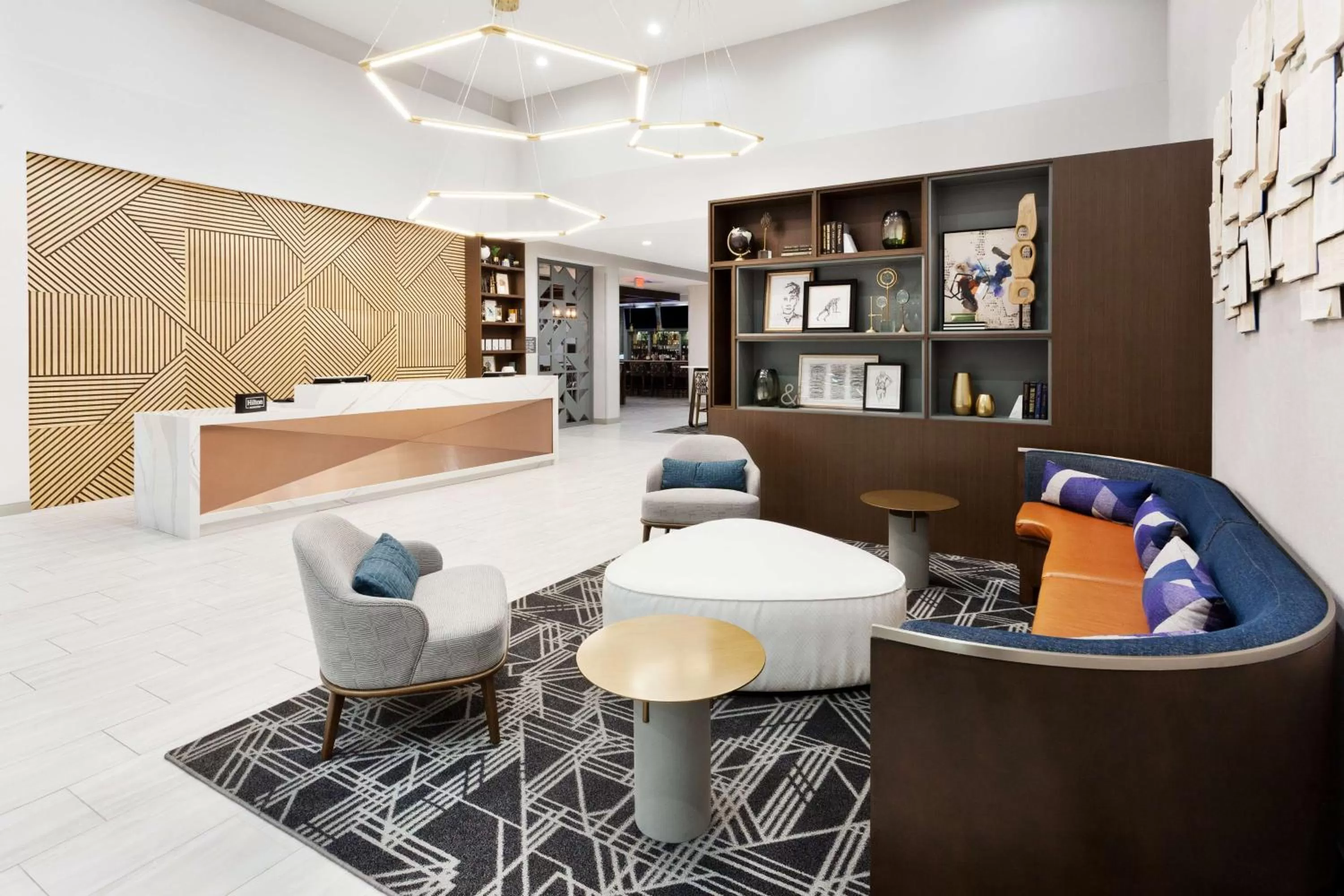 Lobby or reception in Doubletree By Hilton Dothan, Al