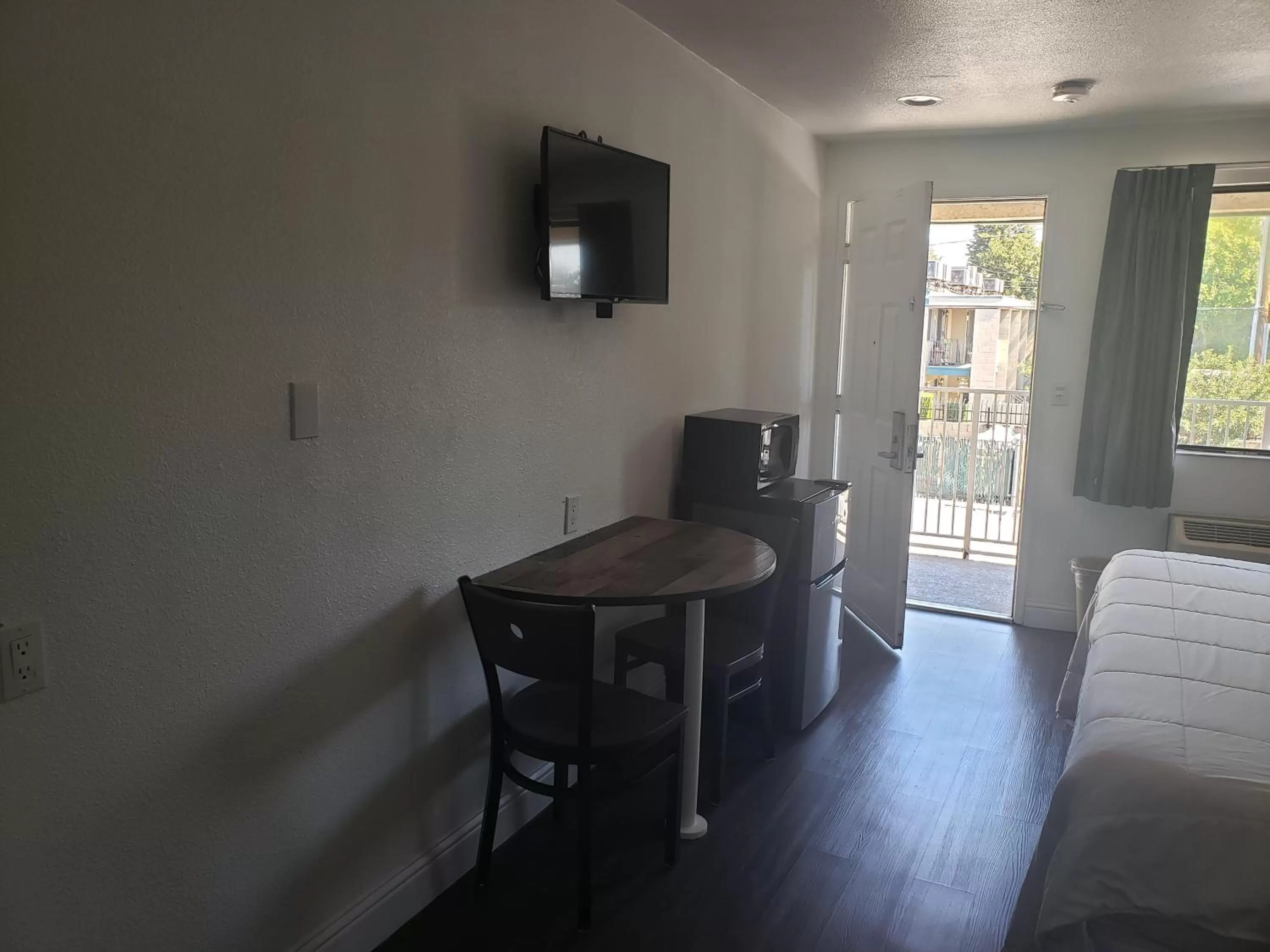 University Inn Fresno