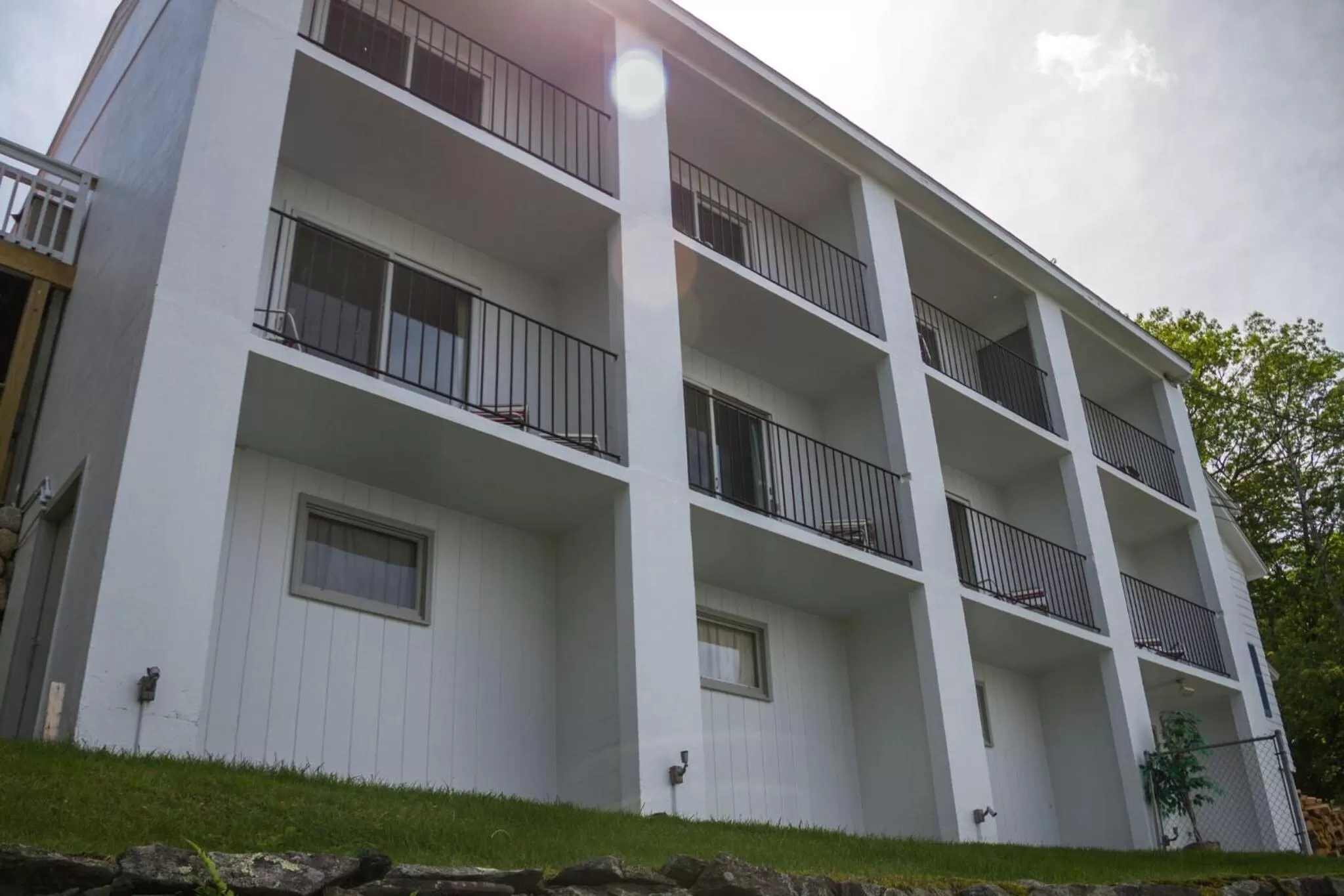 Property Building in Belknap Point Inn