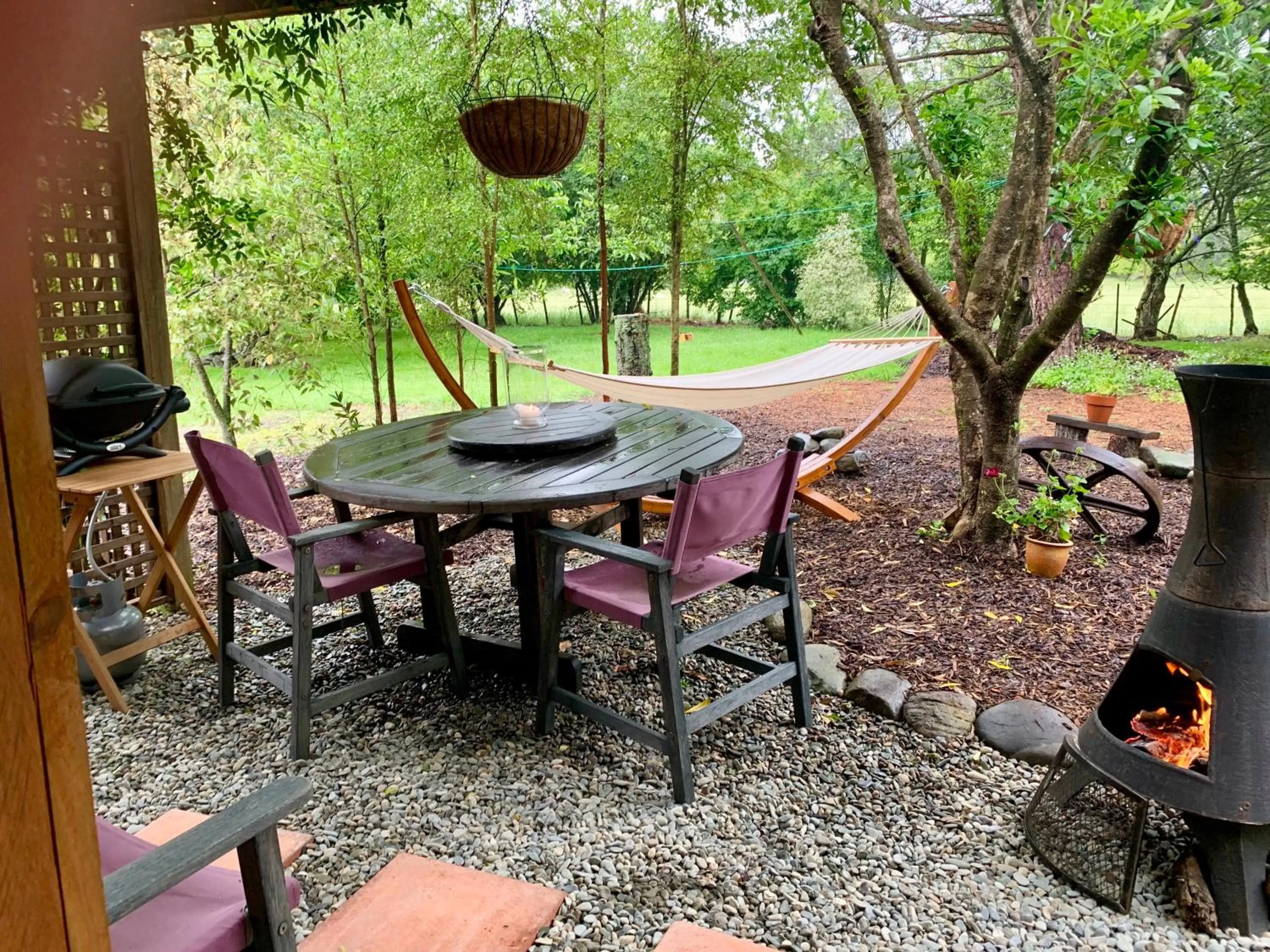 Garden in Quail Farm, Colonial charm