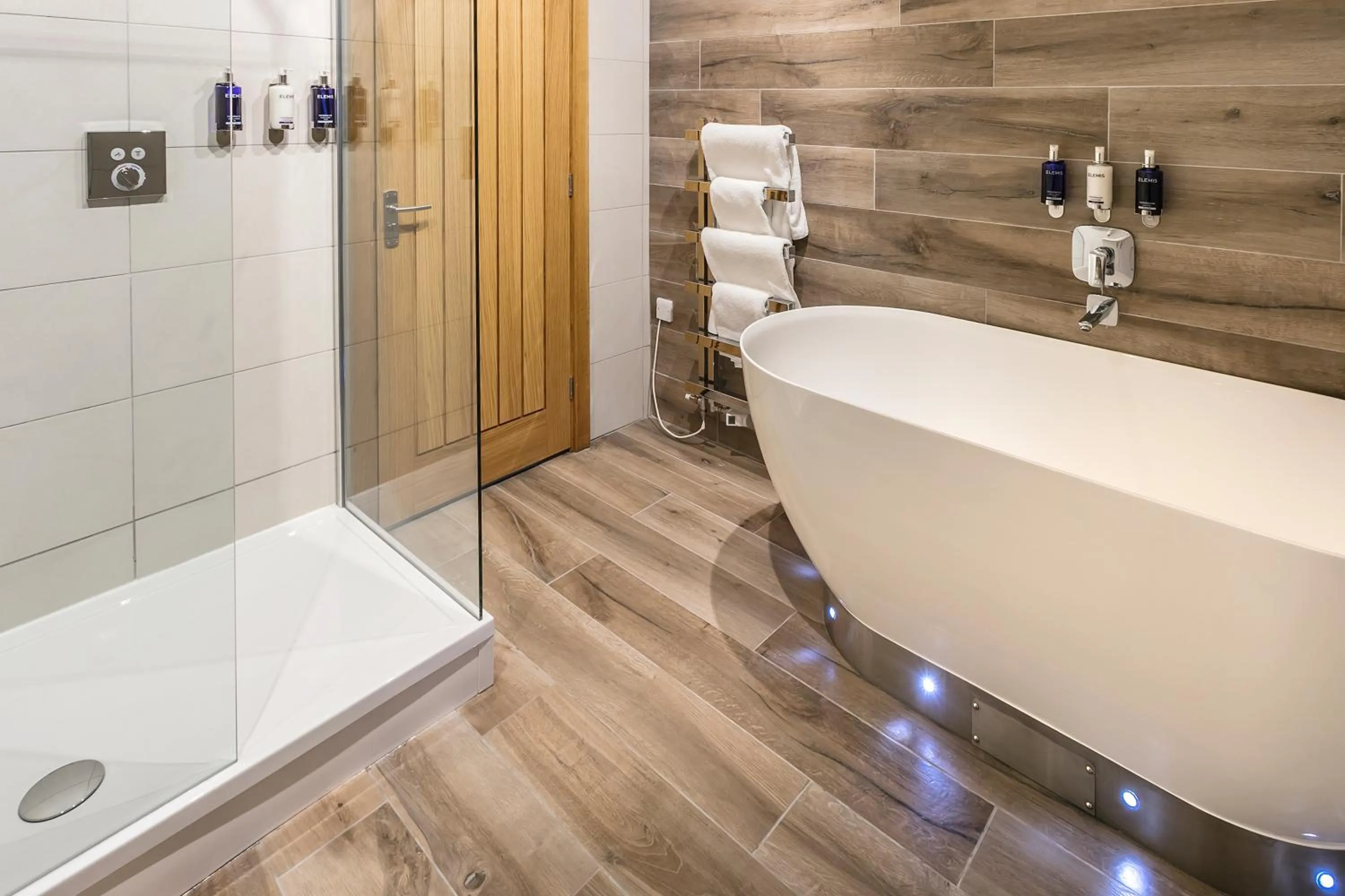 Bathroom in The Gamekeeper's Inn