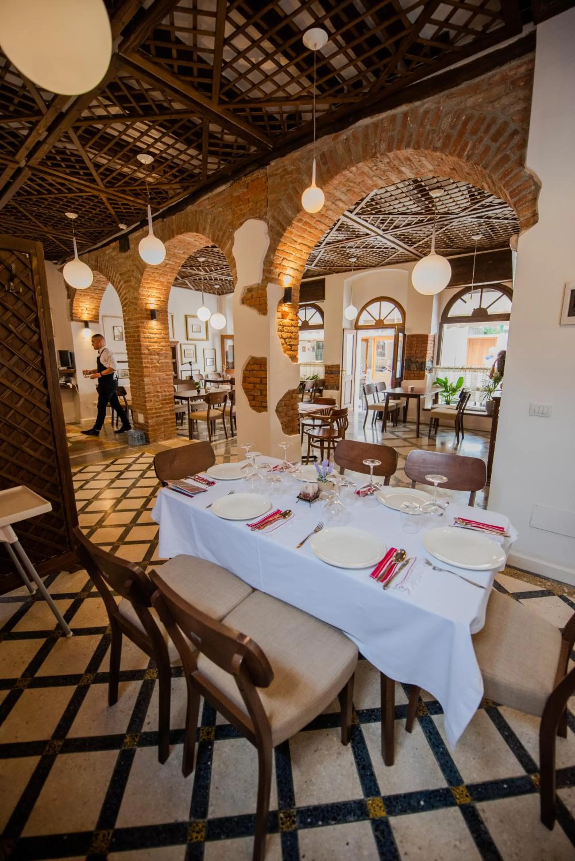 Restaurant/Places to Eat in Hotel Loredano