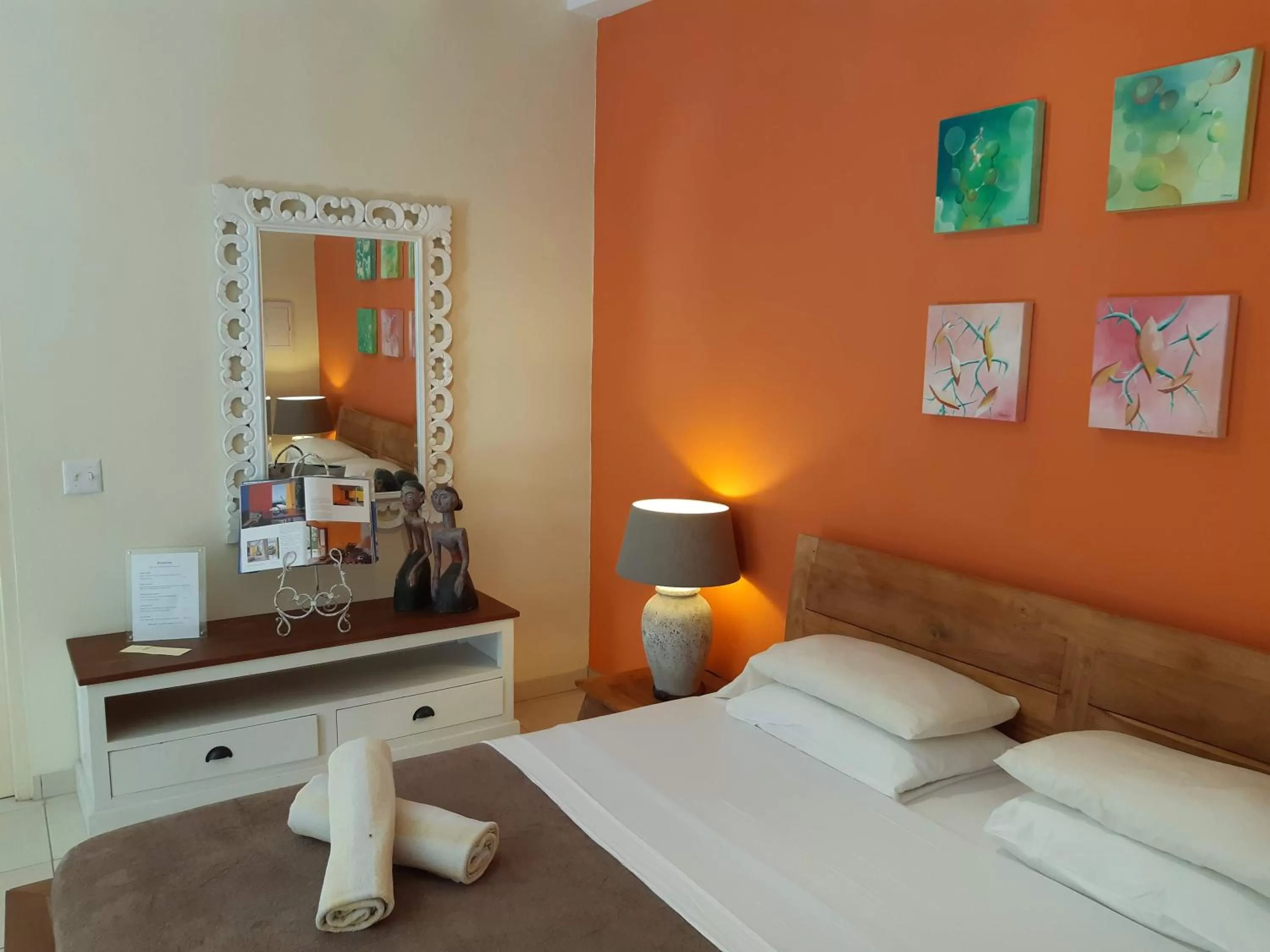 Bedroom, Bed in Wonders Boutique Hotel