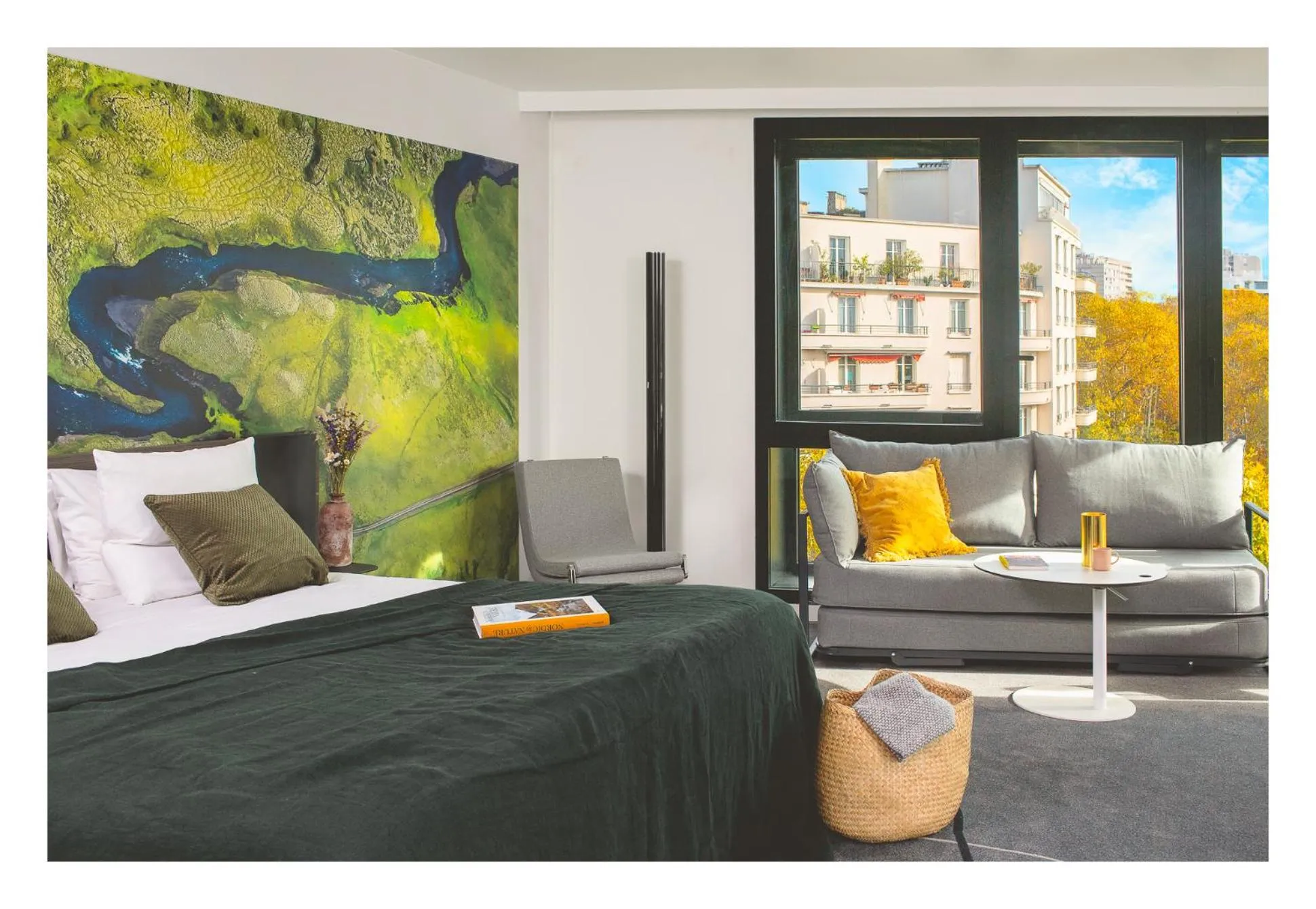 Photo of the whole room, Bed in Novotel Paris Porte Versailles