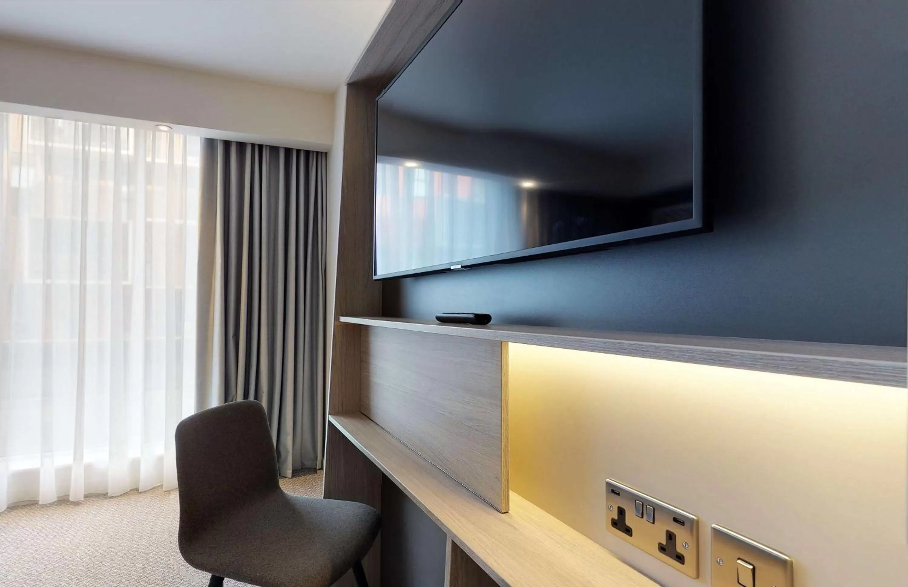 Bedroom in Hampton By Hilton Manchester Northern Quarter