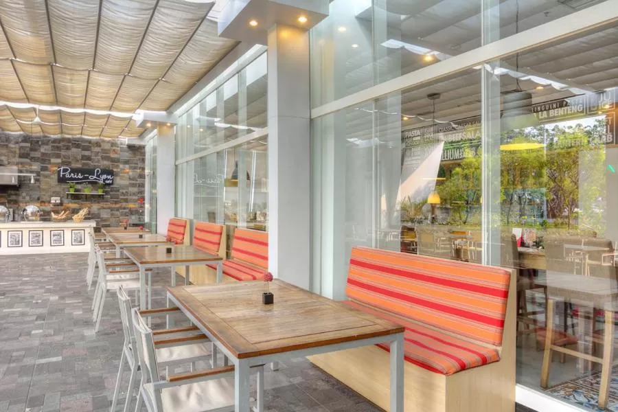 Seating area in d'primahotel Tangerang