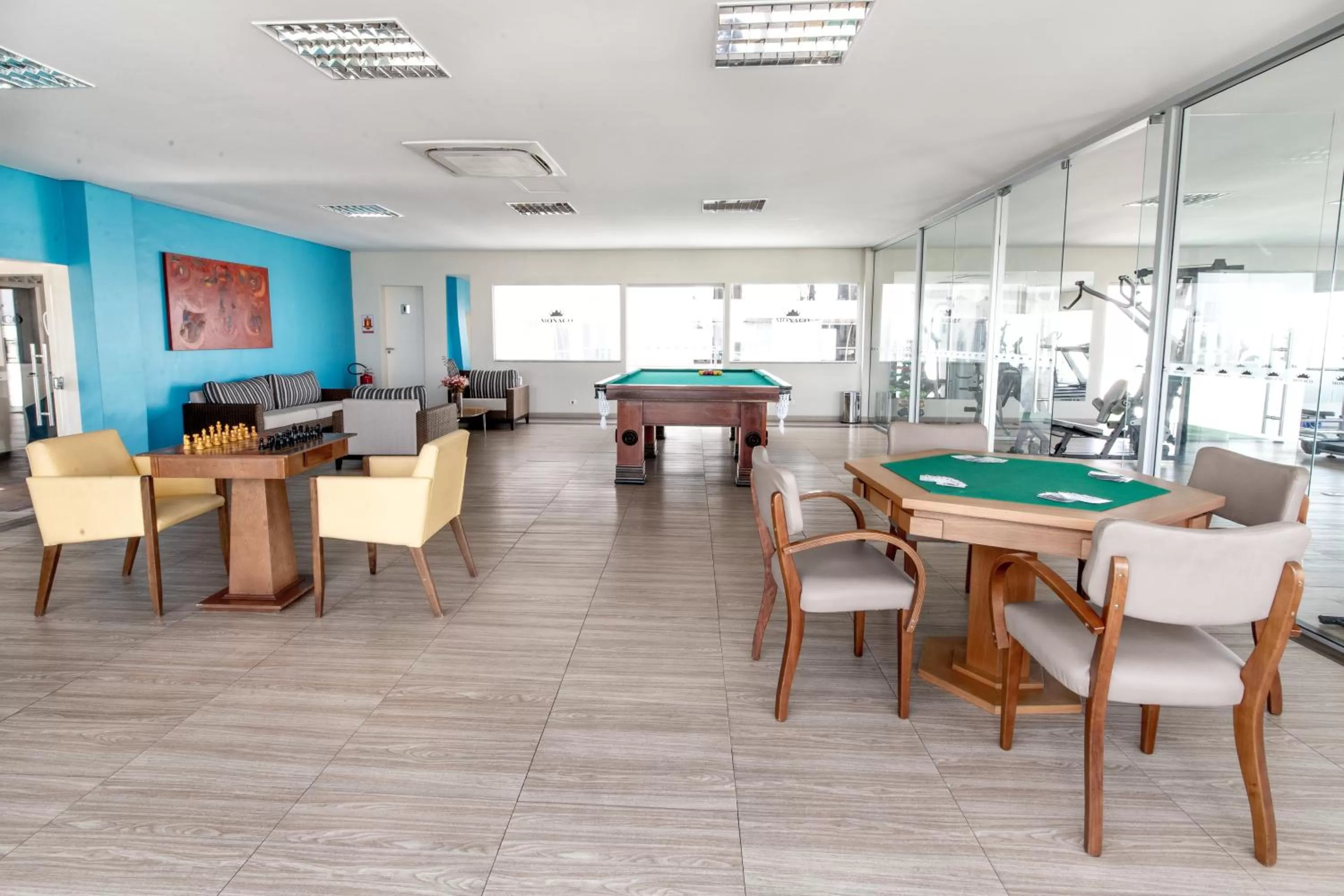 Billiard in Summit Hotel Monaco