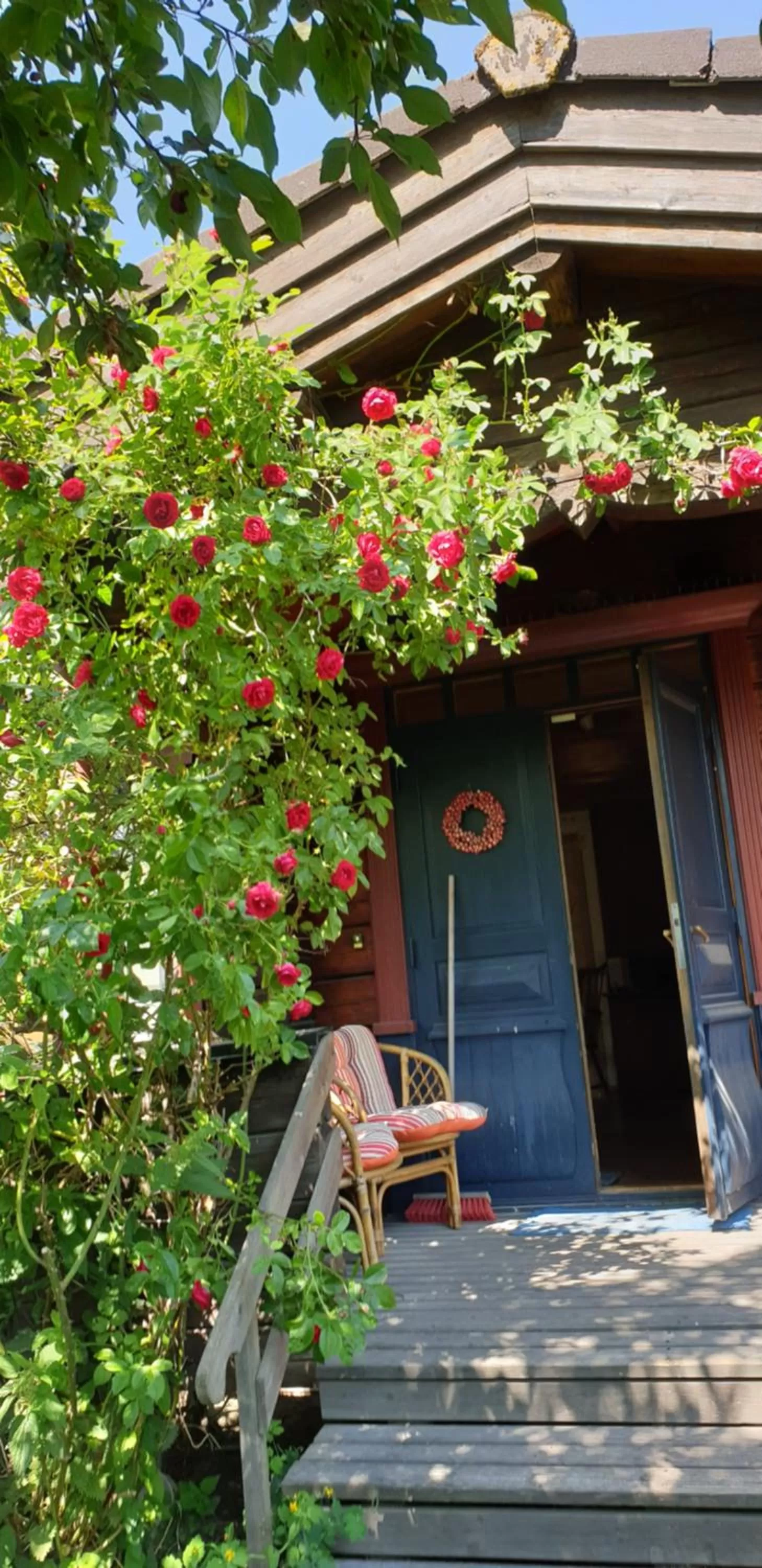 Facade/entrance in Woodstock B & B Studios